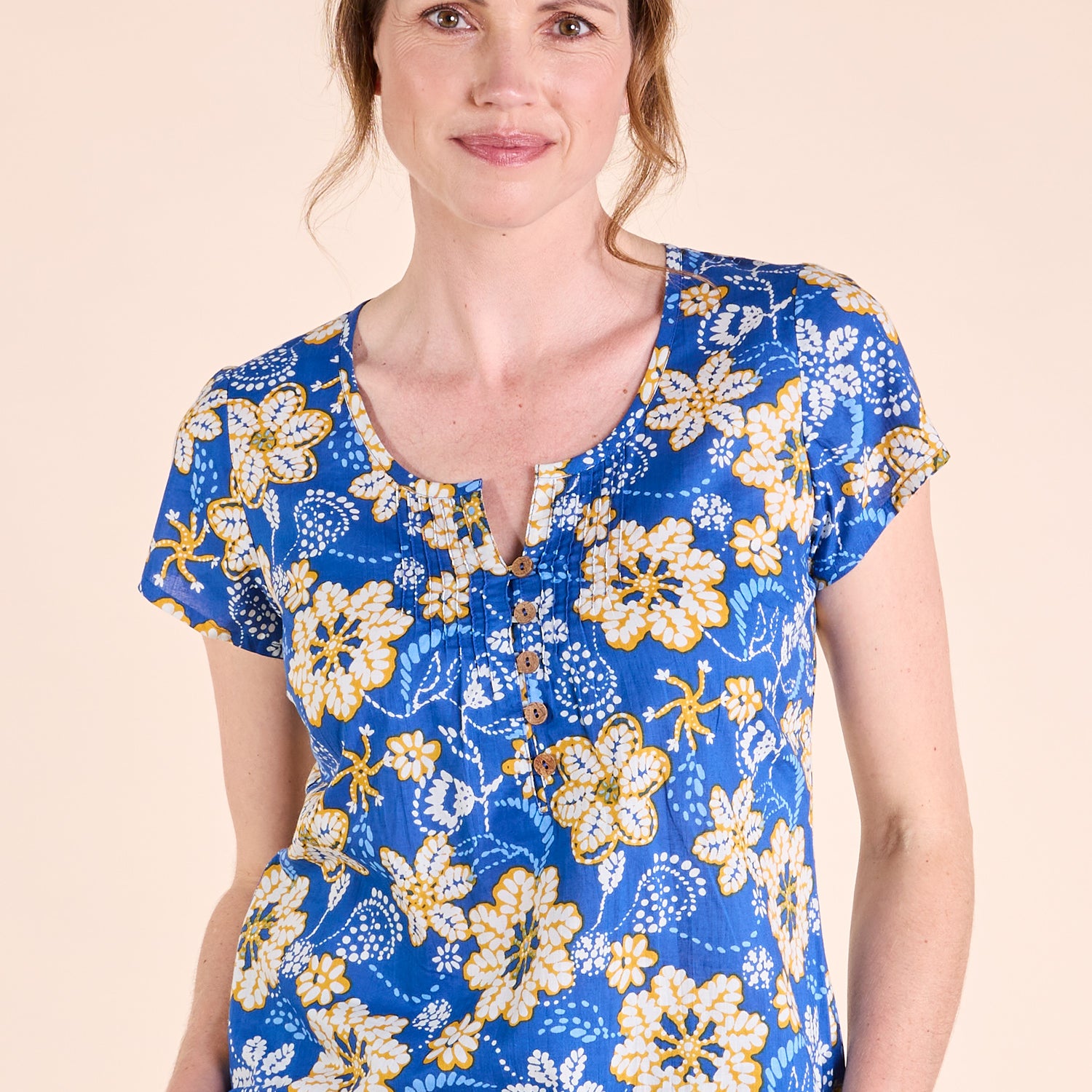 SS25 Pintuck Top - China