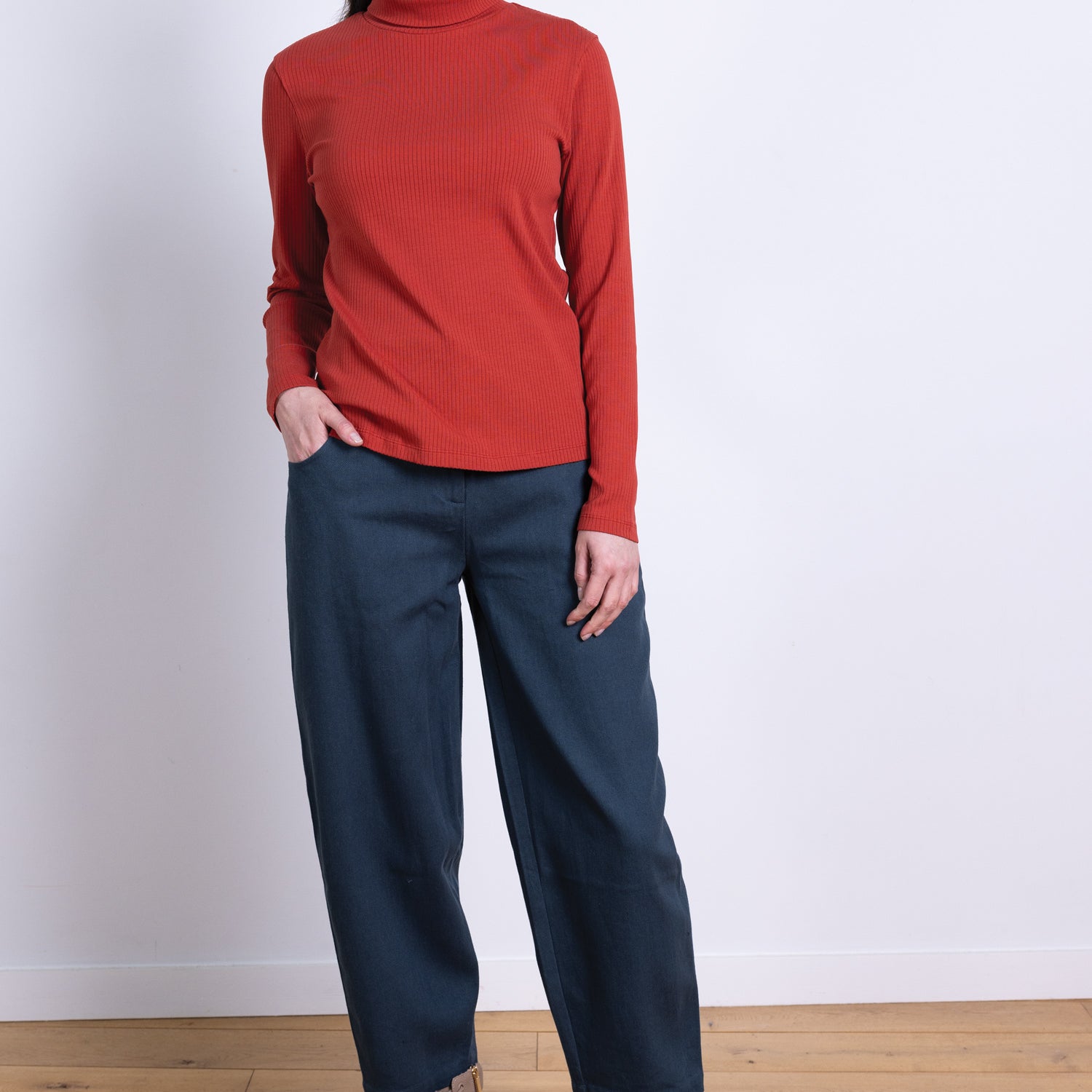 AW25 Cropped Trouser - Space