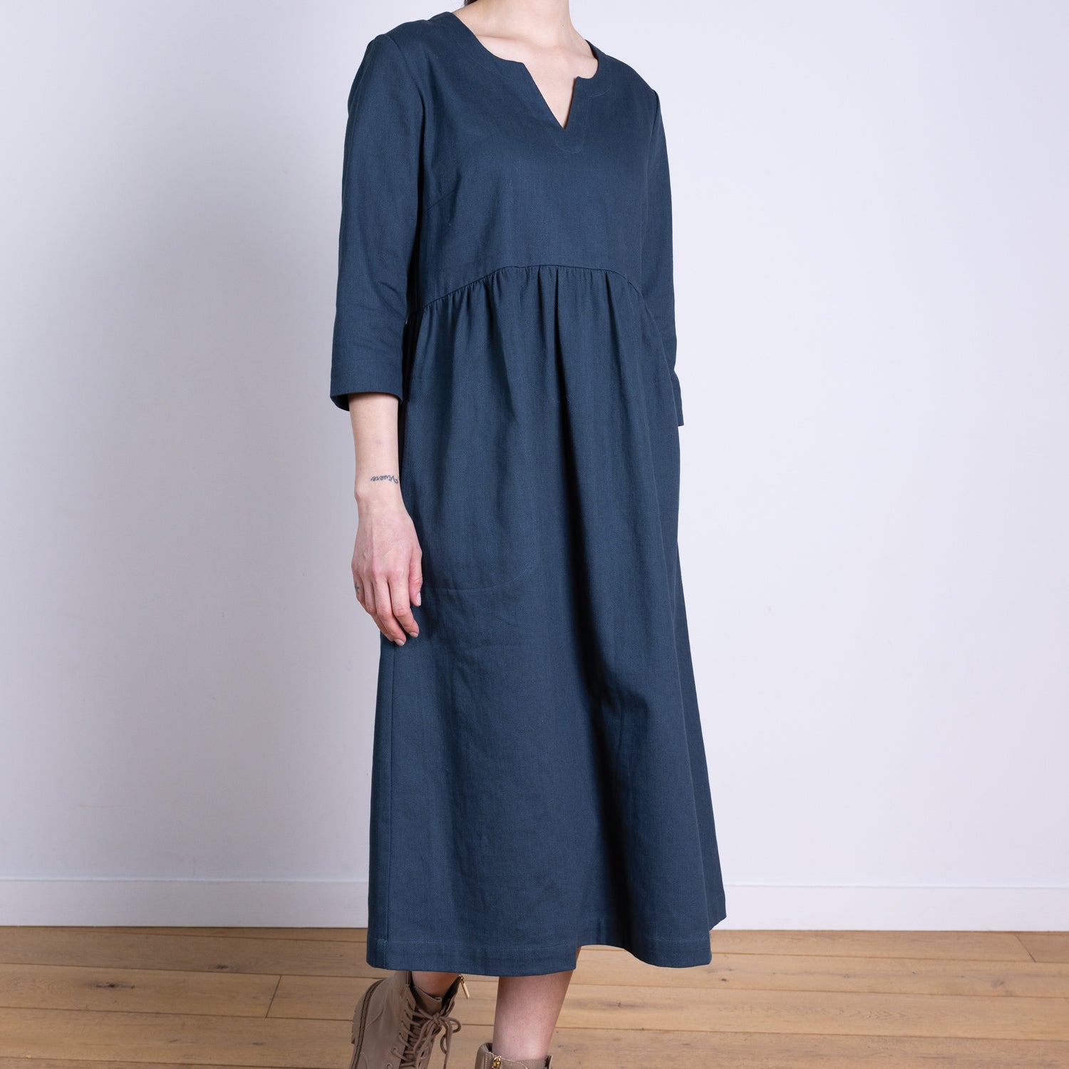 AW25 V Neck Midi Dress - Space