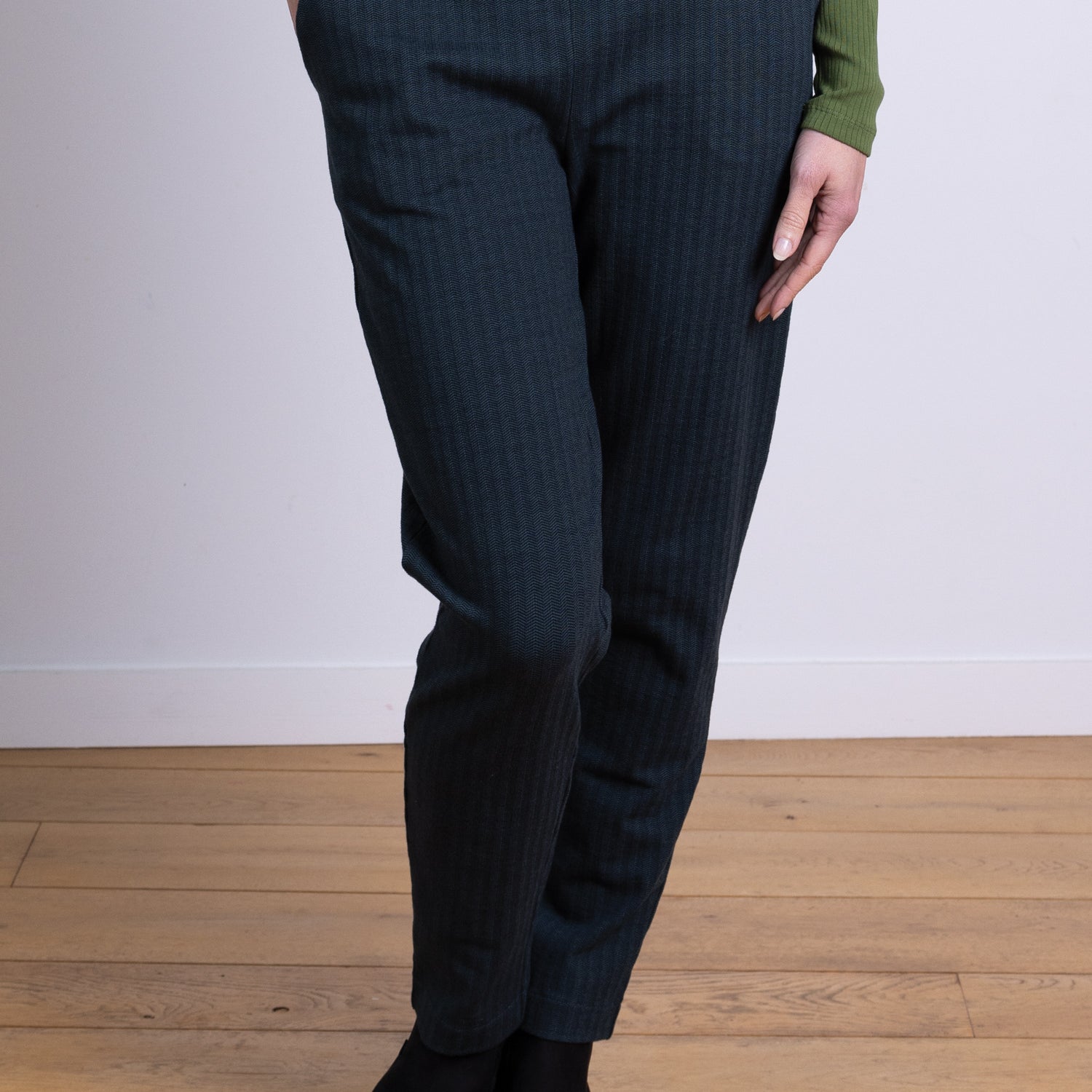 AW25 Slim Leg Trouser - Midnight