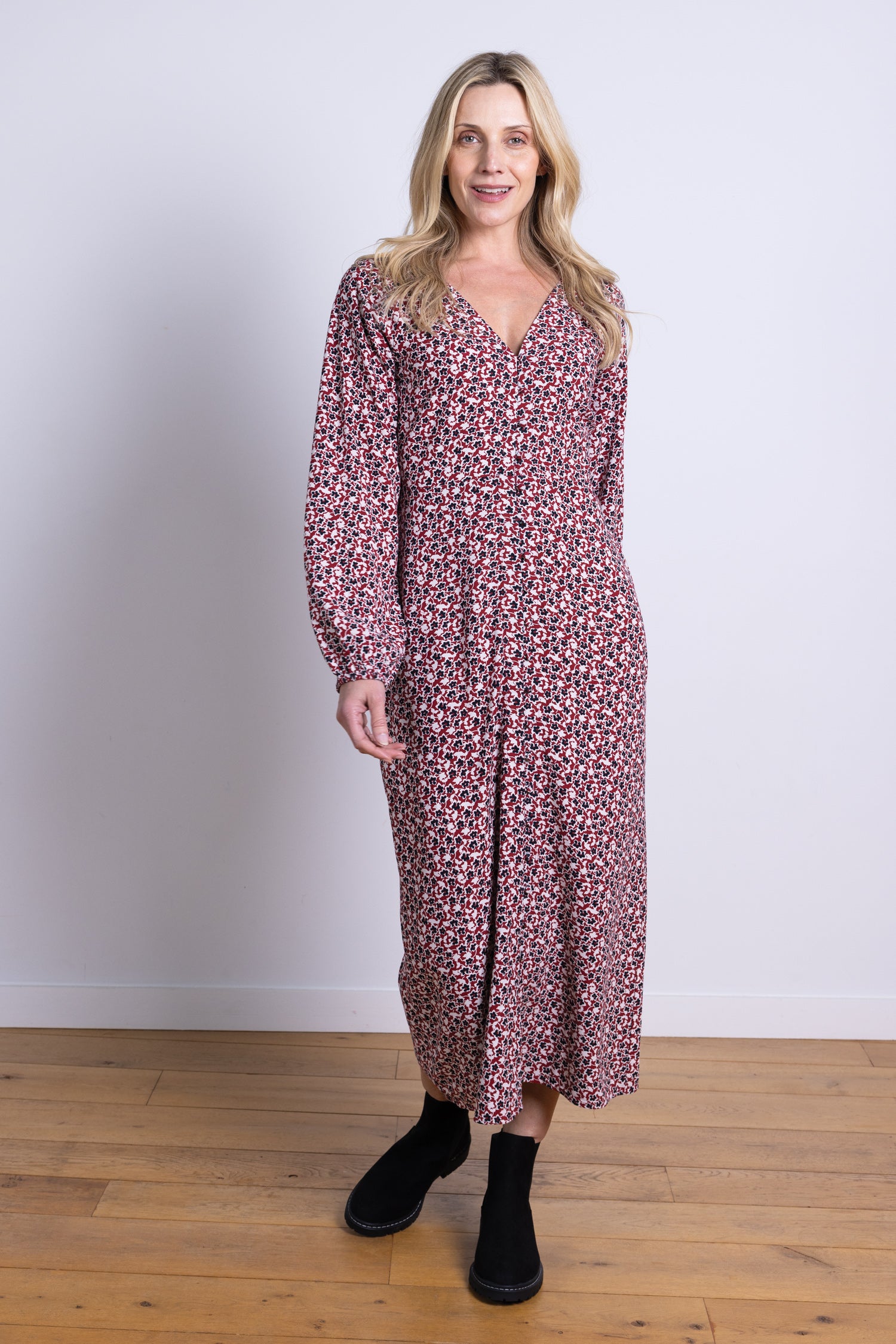 AW25 Sweetheart Midi - Scarlet