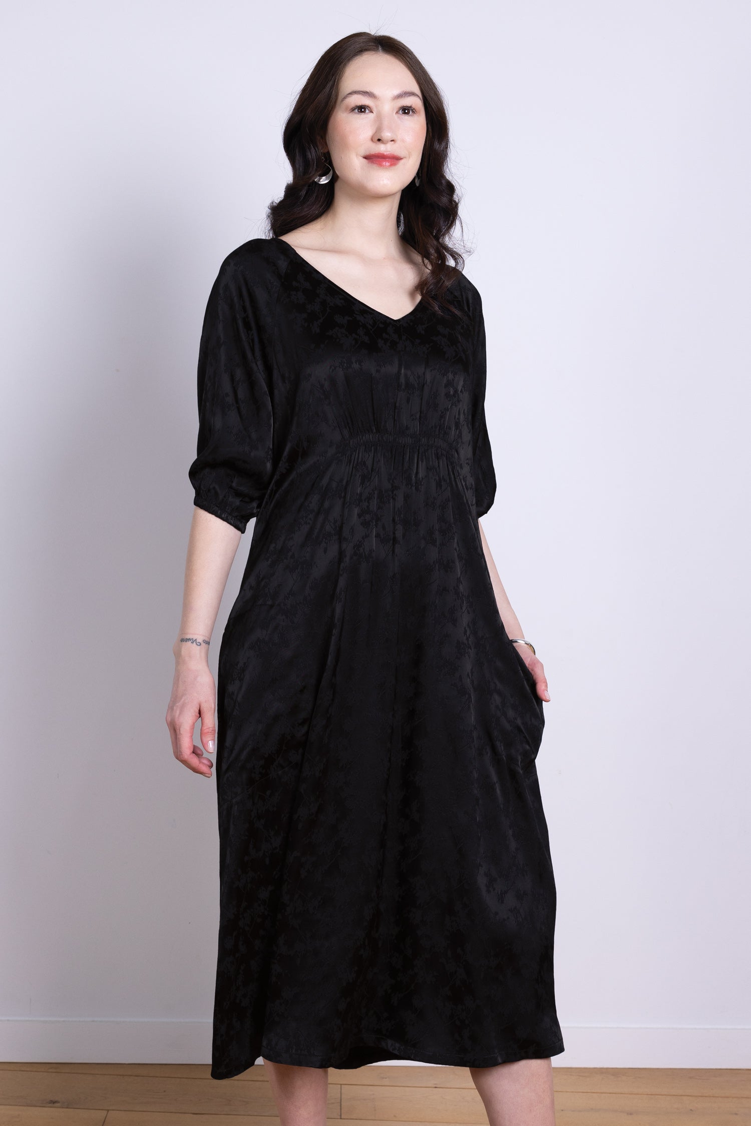 AW25 Jacquard Midi Dress - Black