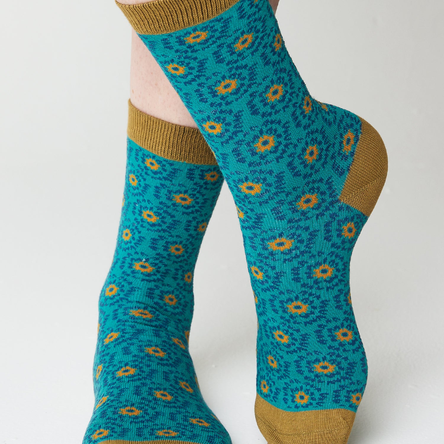 Petal Burst Bamboo Socks