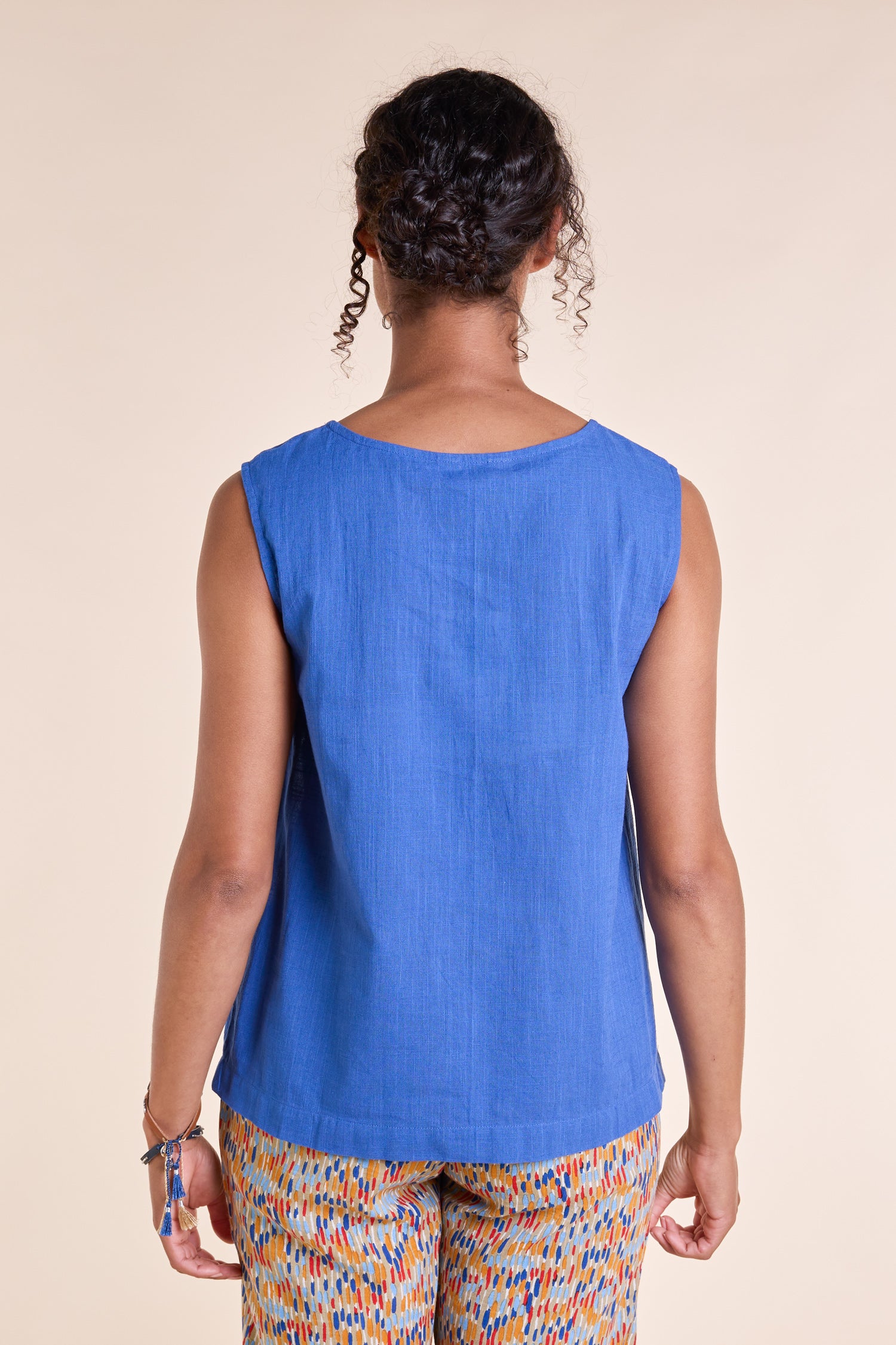 SS25 Scallop trim vest - China