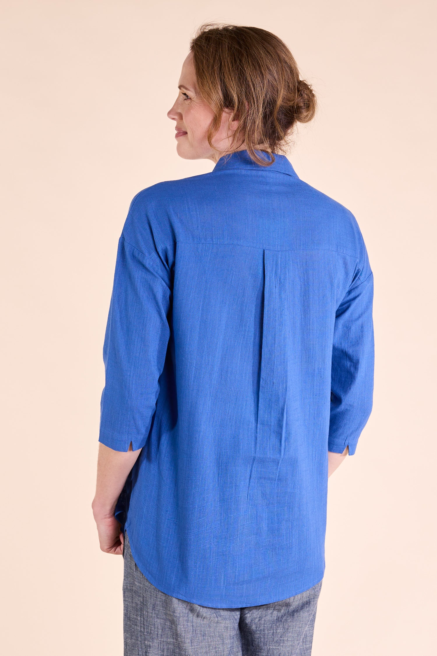 SS25 Long Scoop Hem Shirt - China