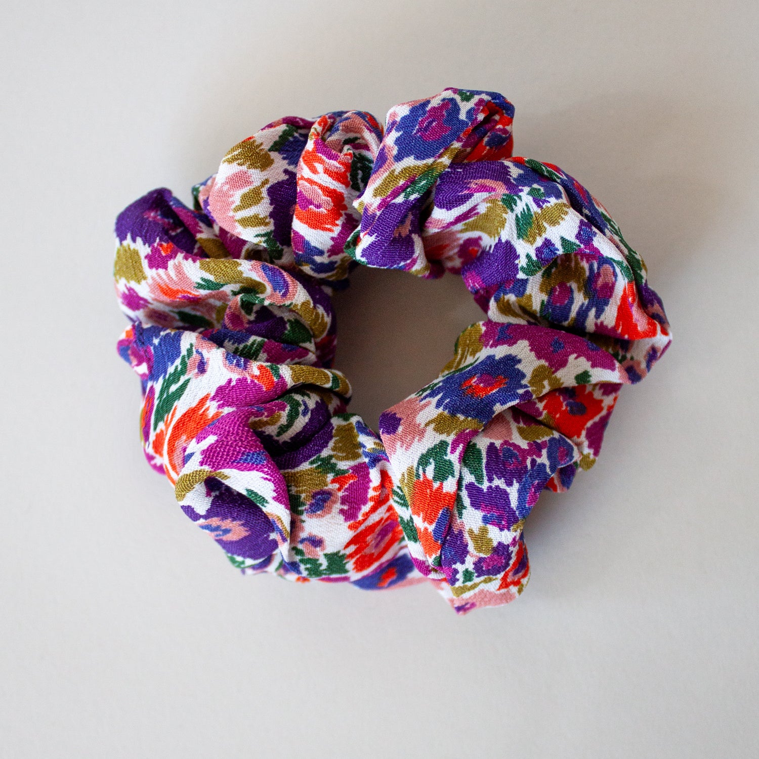 SS25 Wildflower Scrunchie - Pansy