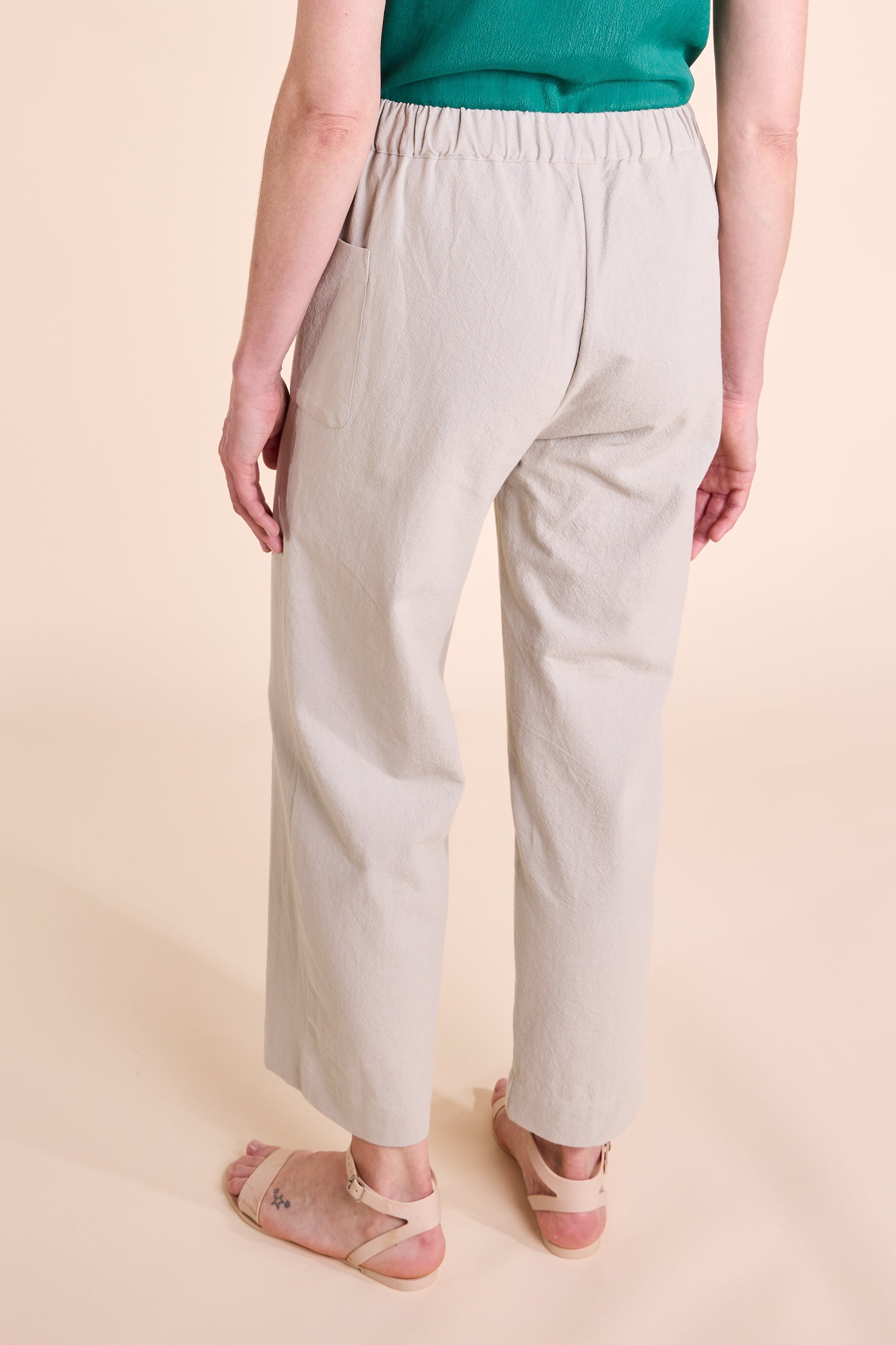 SS25 Cropped Trousers - Ecru