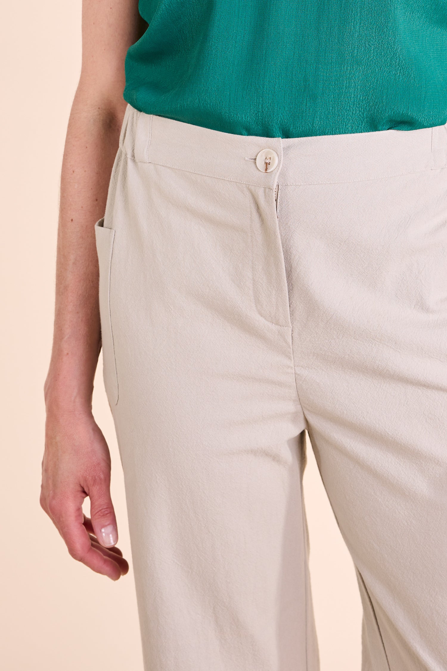 SS25 Cropped Trousers - Ecru
