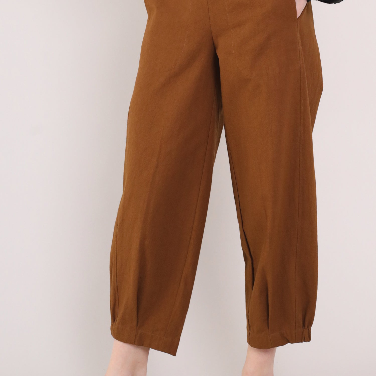 Cotton Elastic Hem Trousers