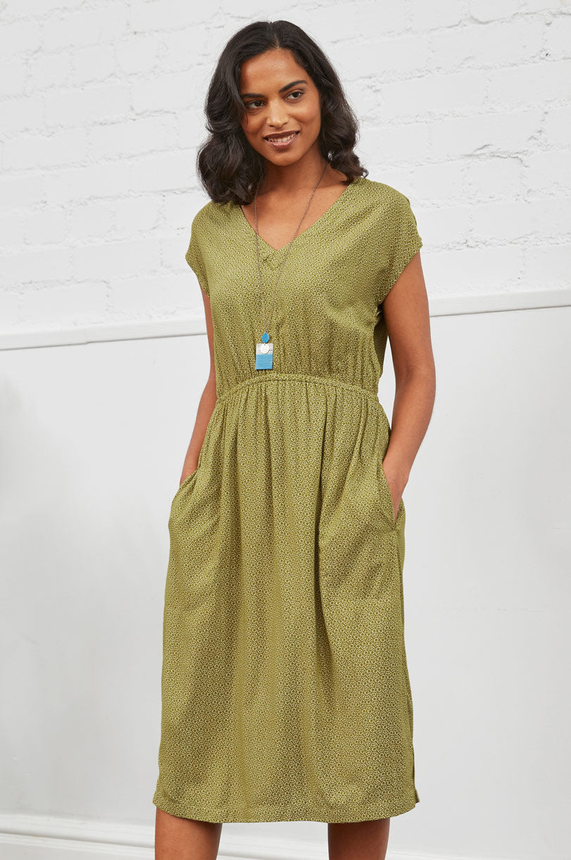 FN2114  Easy Dress
