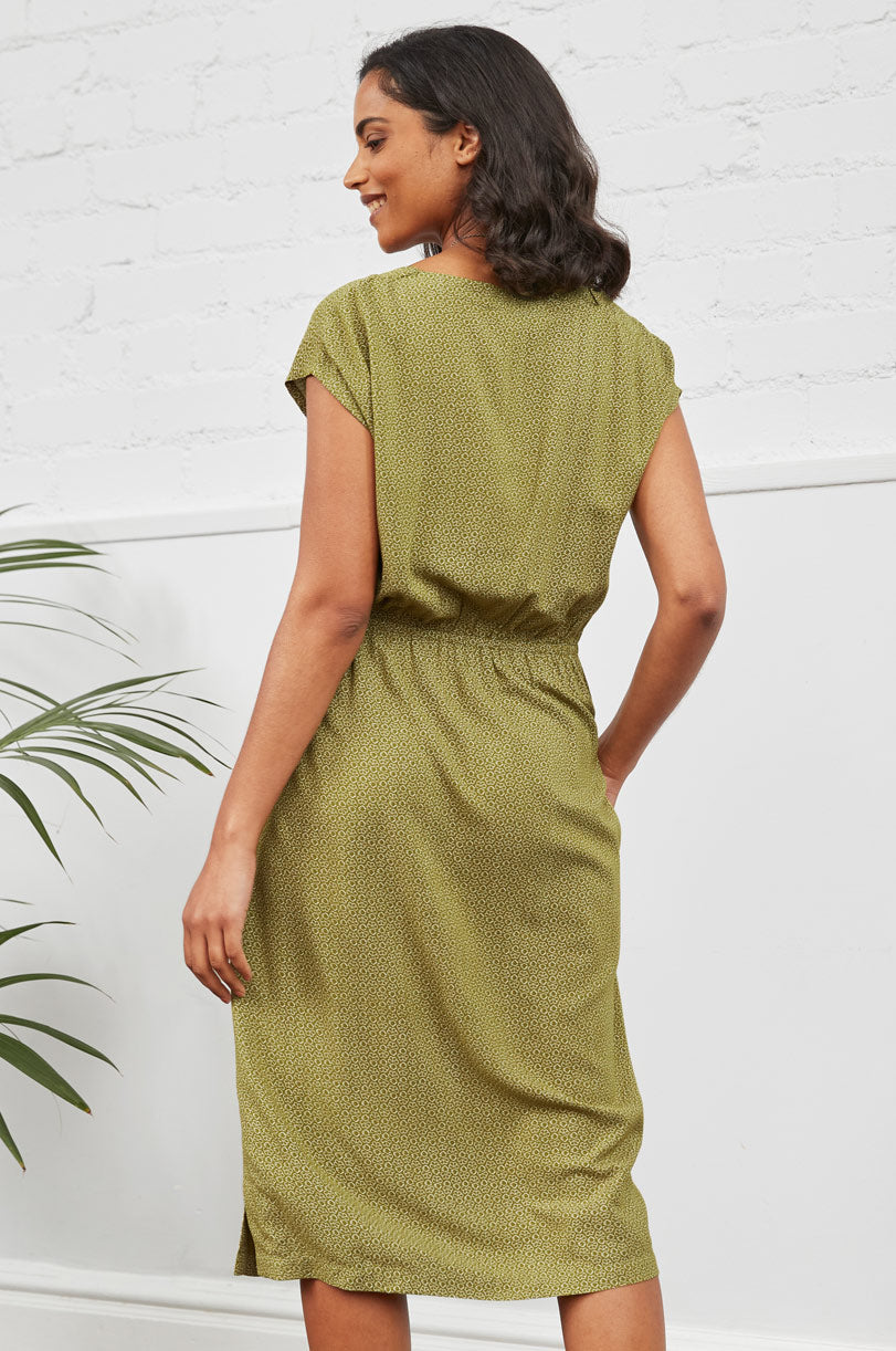 FN2114  Easy Dress