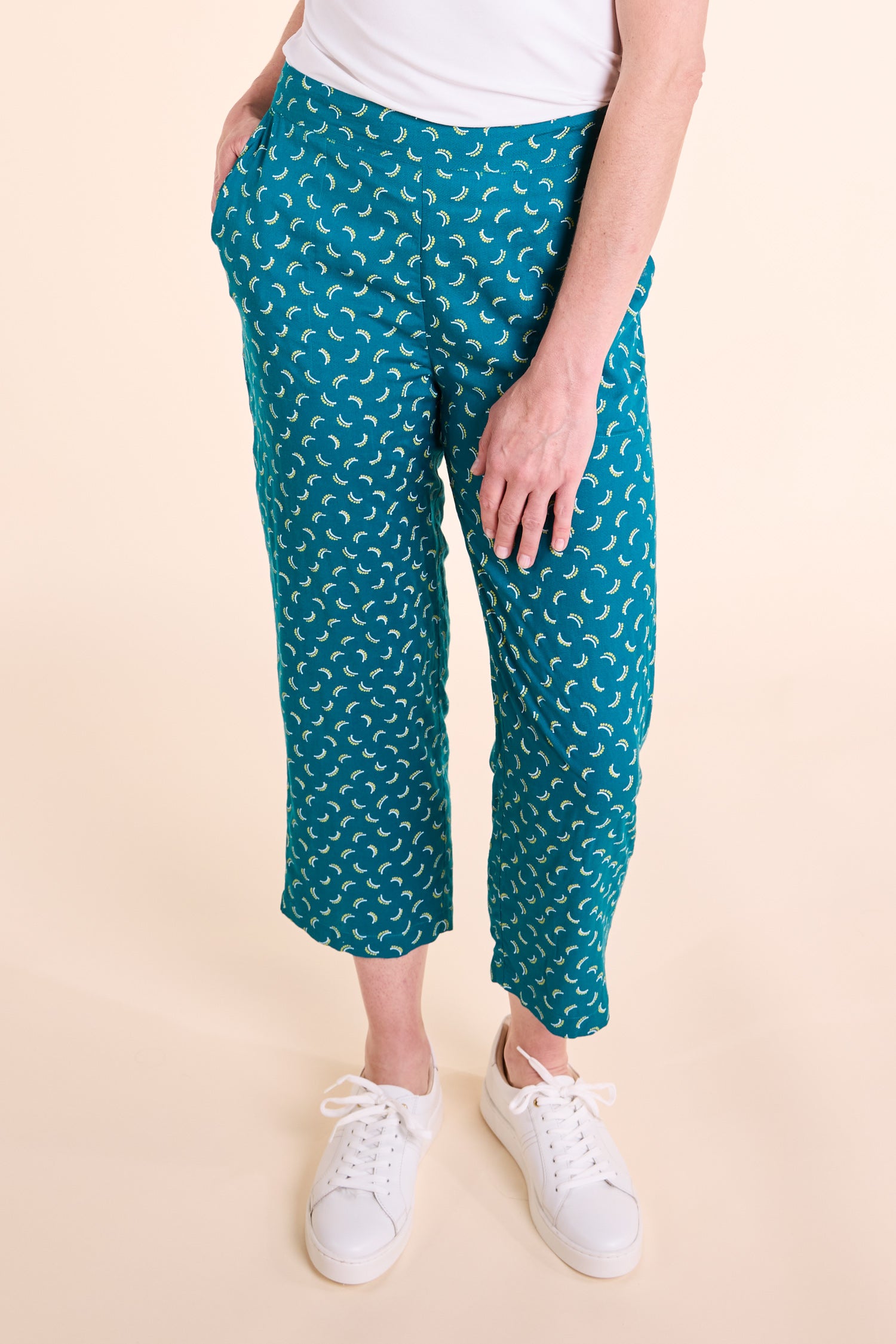 SS25 Printed Cropped Trousers - Denim