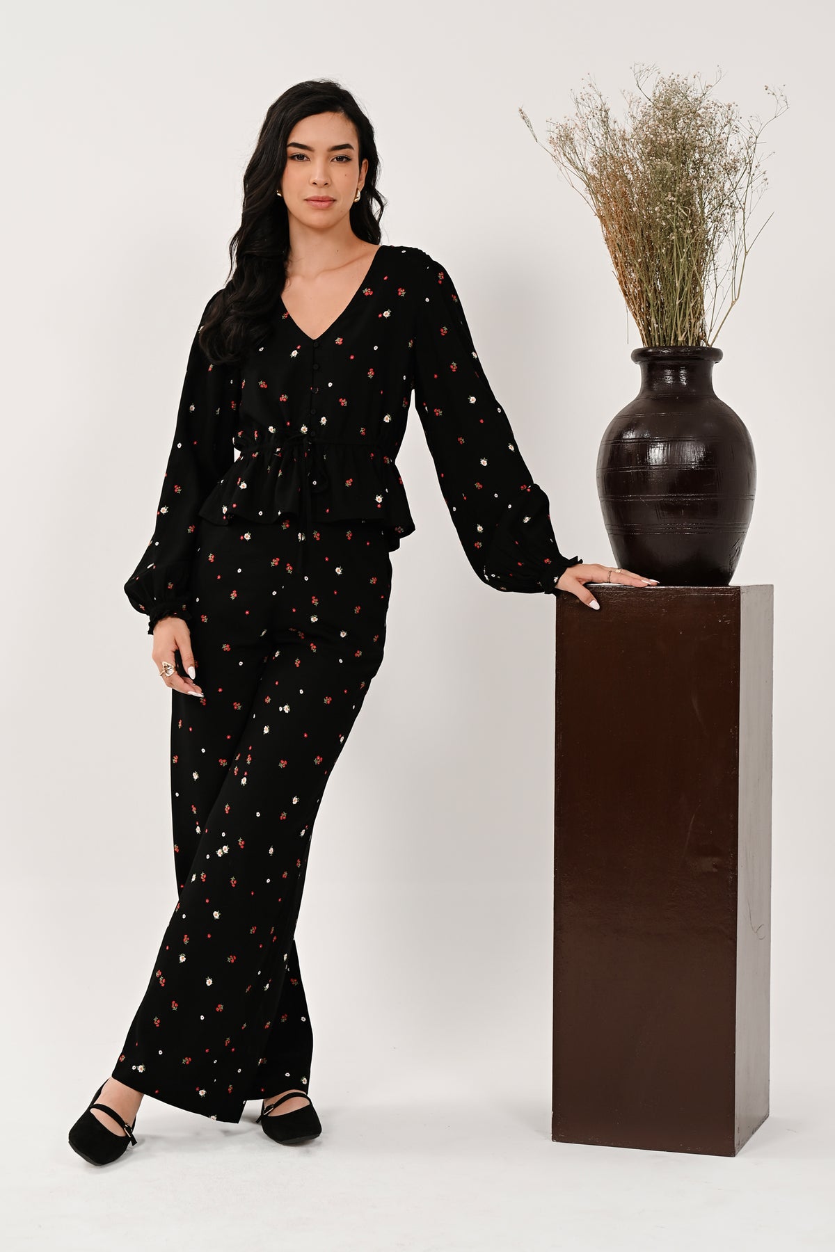AW26 Minimal Wide Leg Trousers - Black