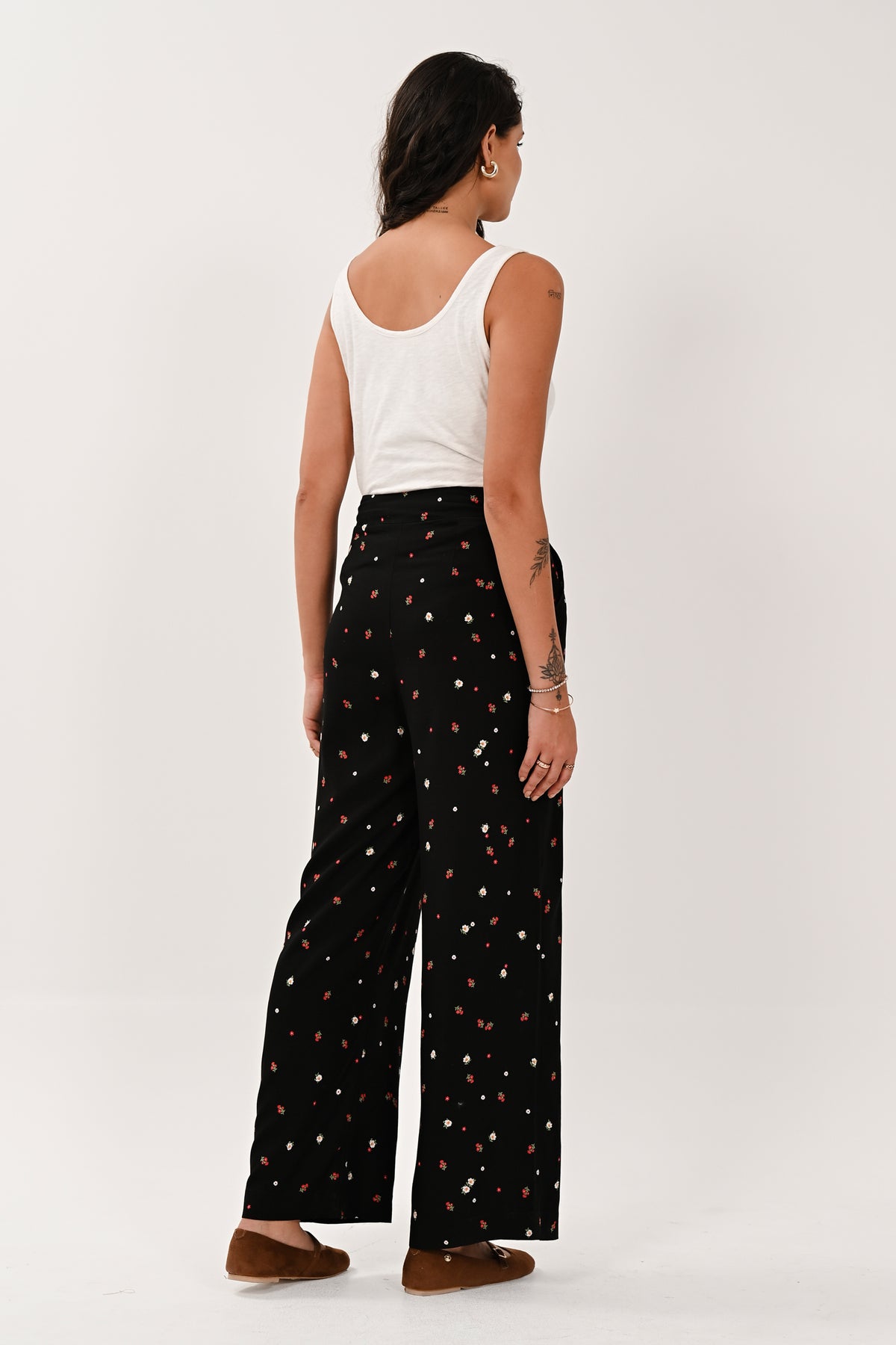 AW26 Minimal Wide Leg Trousers - Black