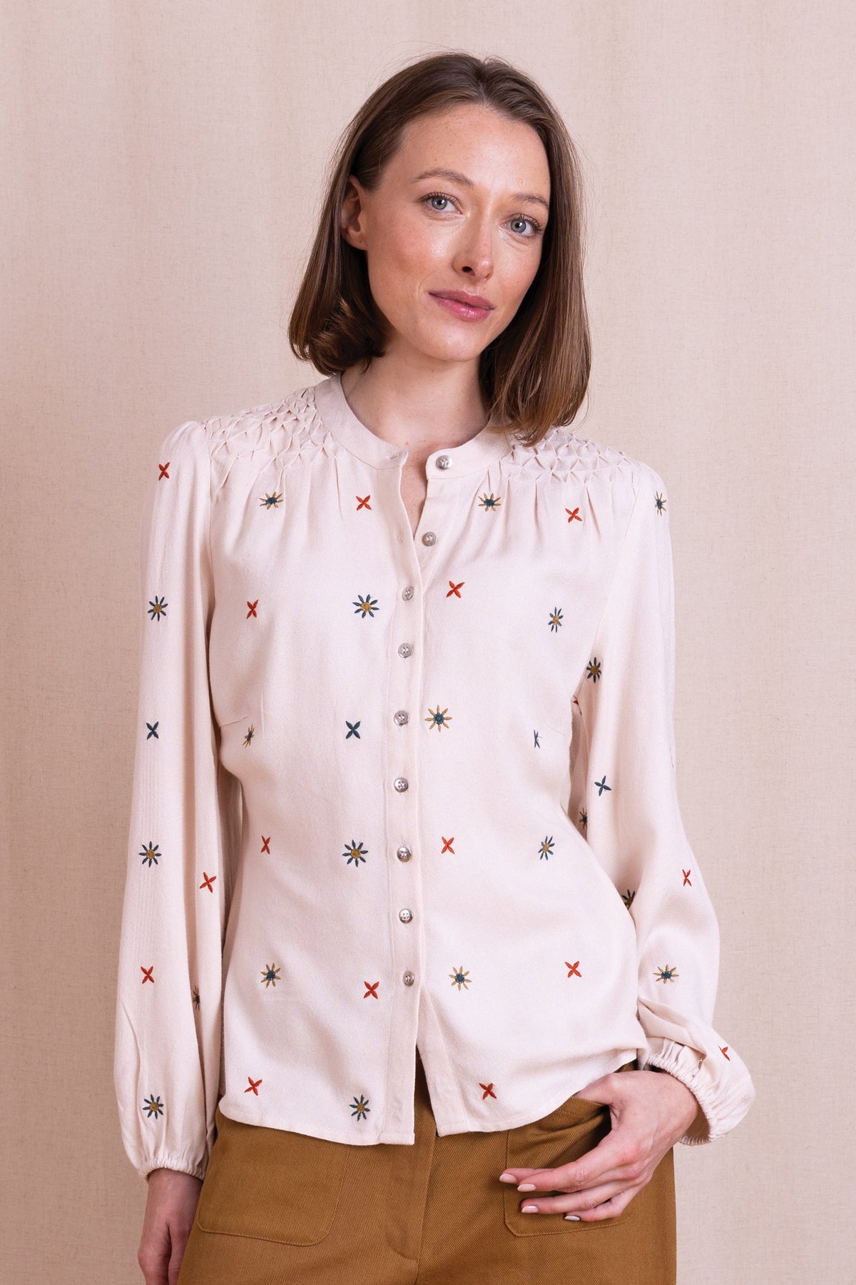 AW26 Embroidered Tuck Detail Shirt - Wax