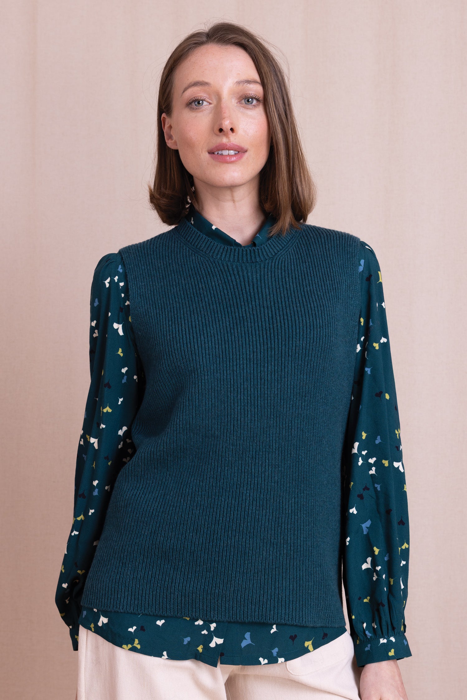 AW26 Organic Cotton Knitted Vest - Teal