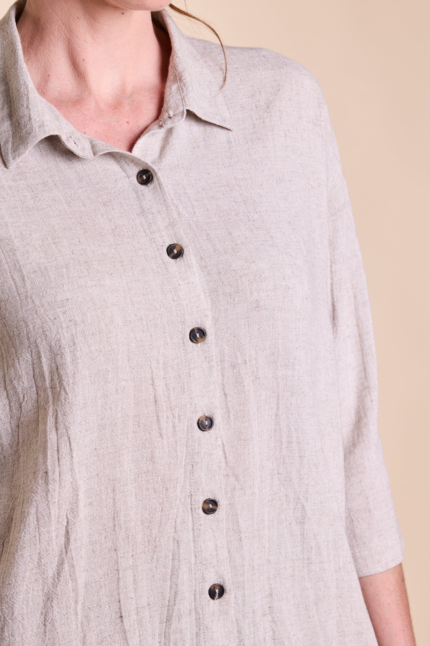 SS25 Scoop Hem Shirt - Natural