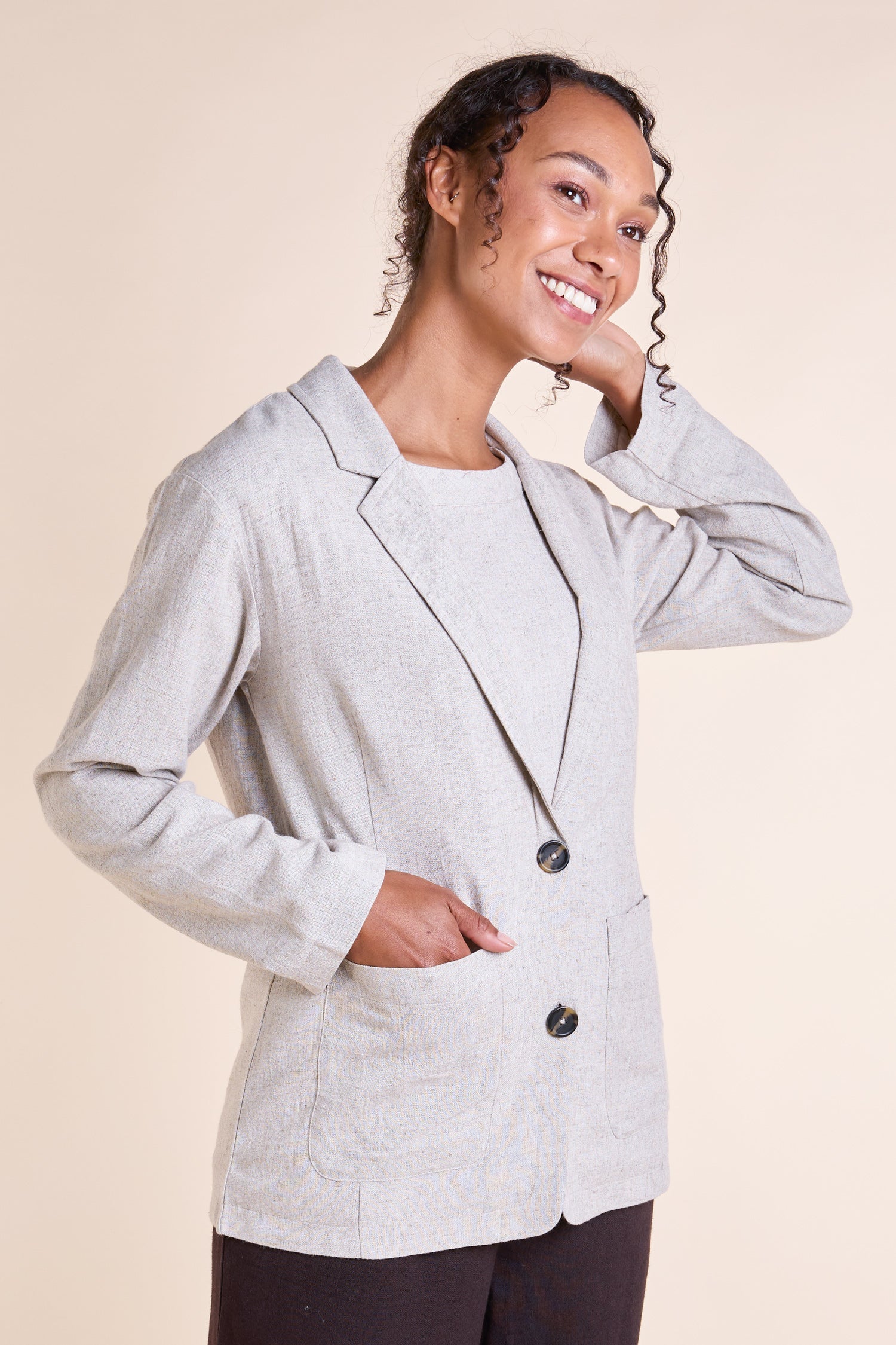 Relaxed Linen Jacket – Natural Look – Shop Now