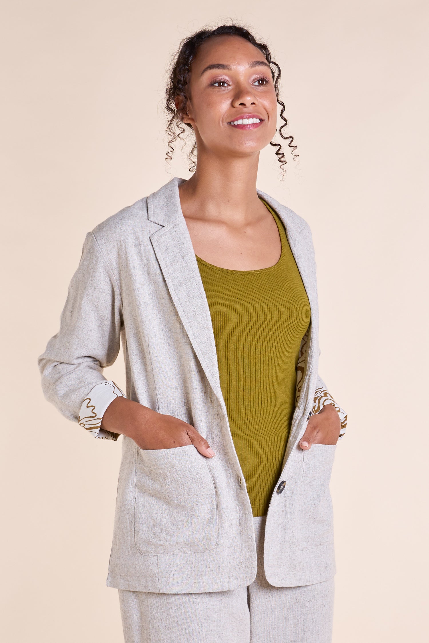 Relaxed Linen Jacket – Natural Look – Shop Now