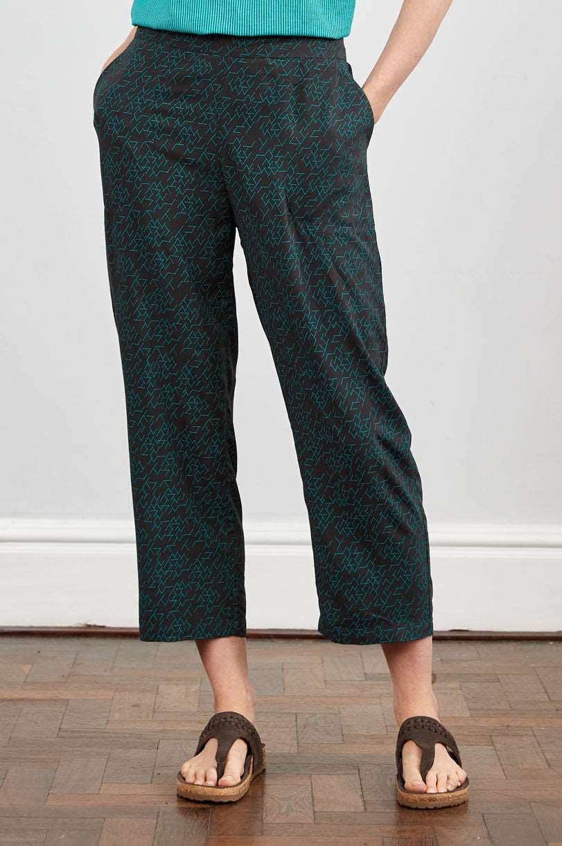 MK1058 Cropped Straight Leg Ecovero Trouser