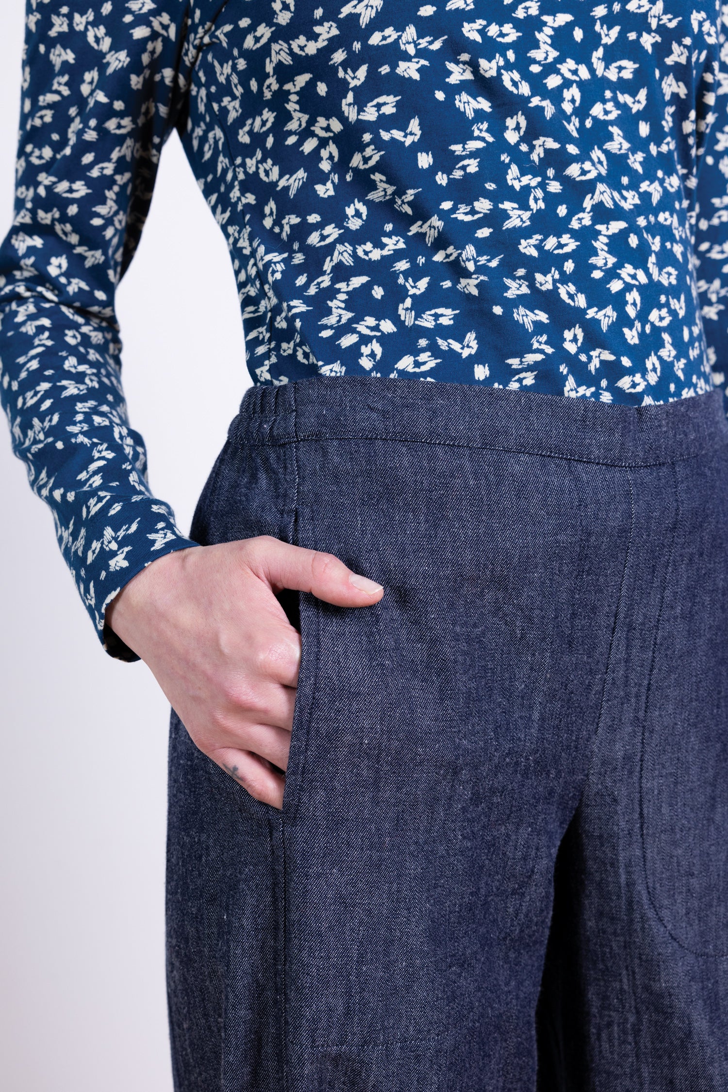 AW25 Elastic Hem Trouser - Chambray