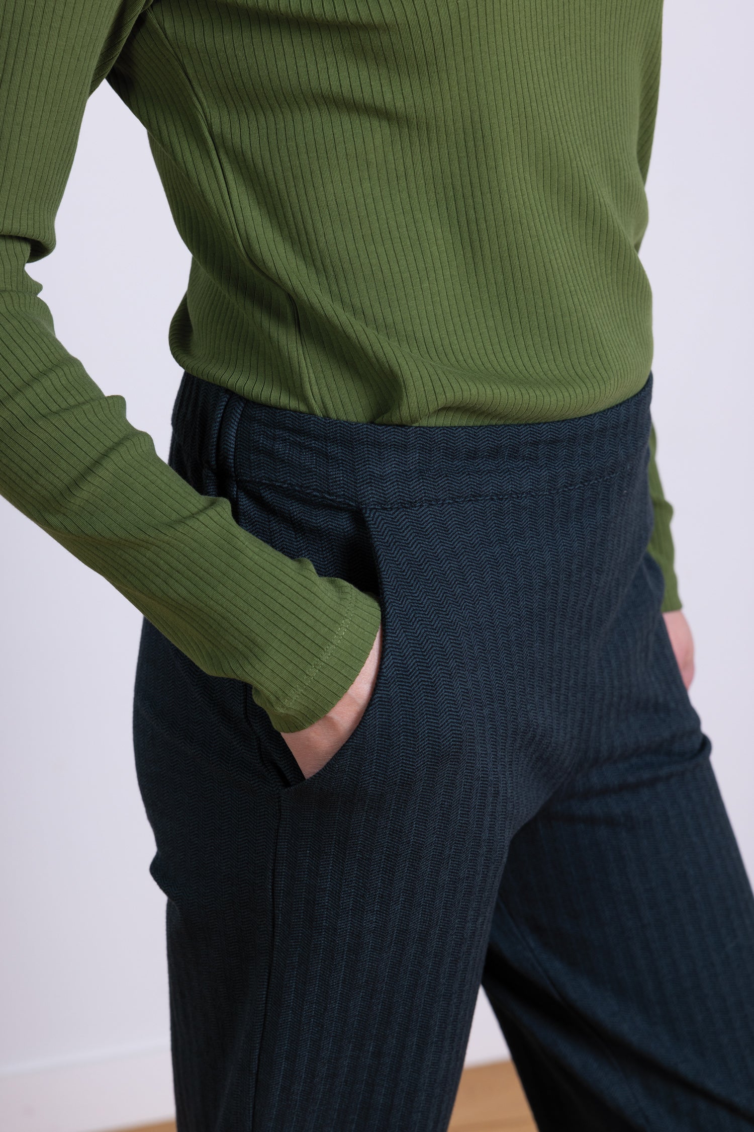 AW25 Slim Leg Trouser - Midnight