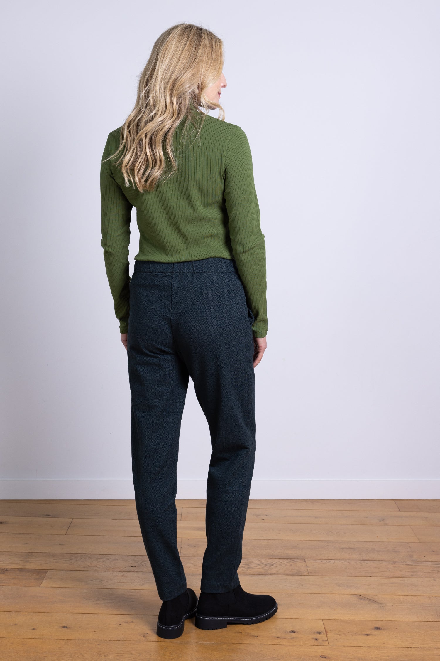 AW25 Slim Leg Trouser - Midnight