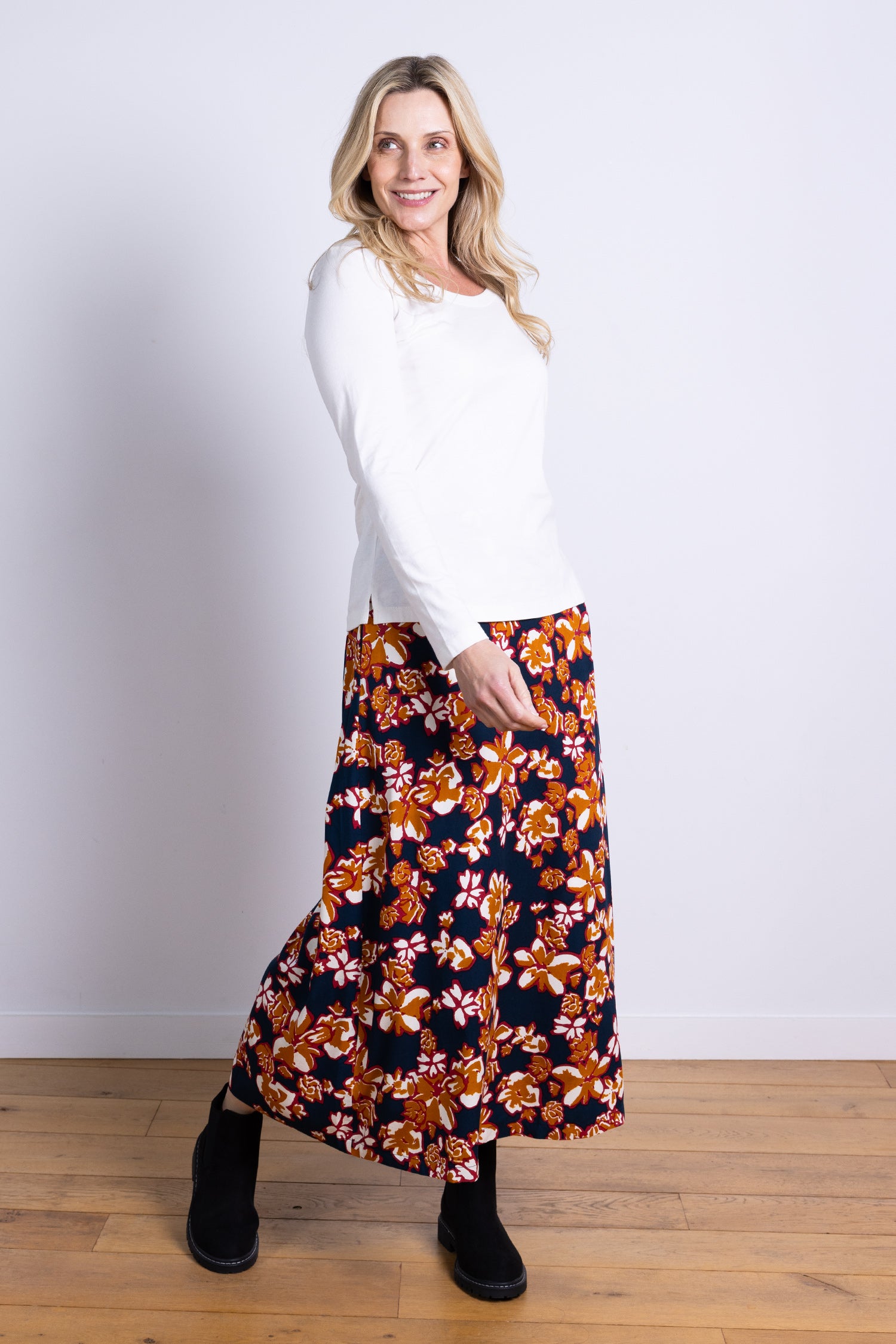 AW25 Round Neck Top - Ivory