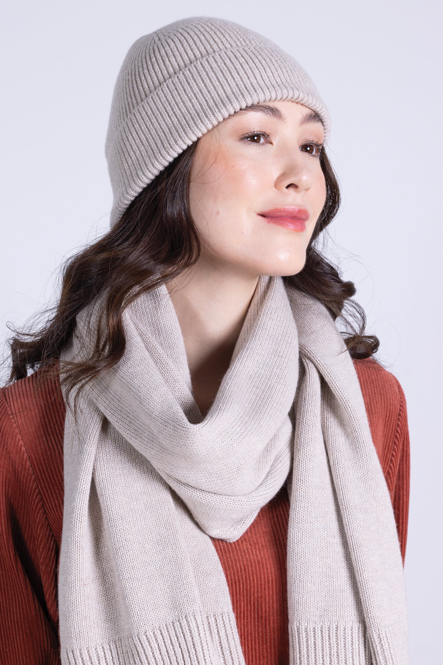 AW25 Plain Knitted Hat - Sand