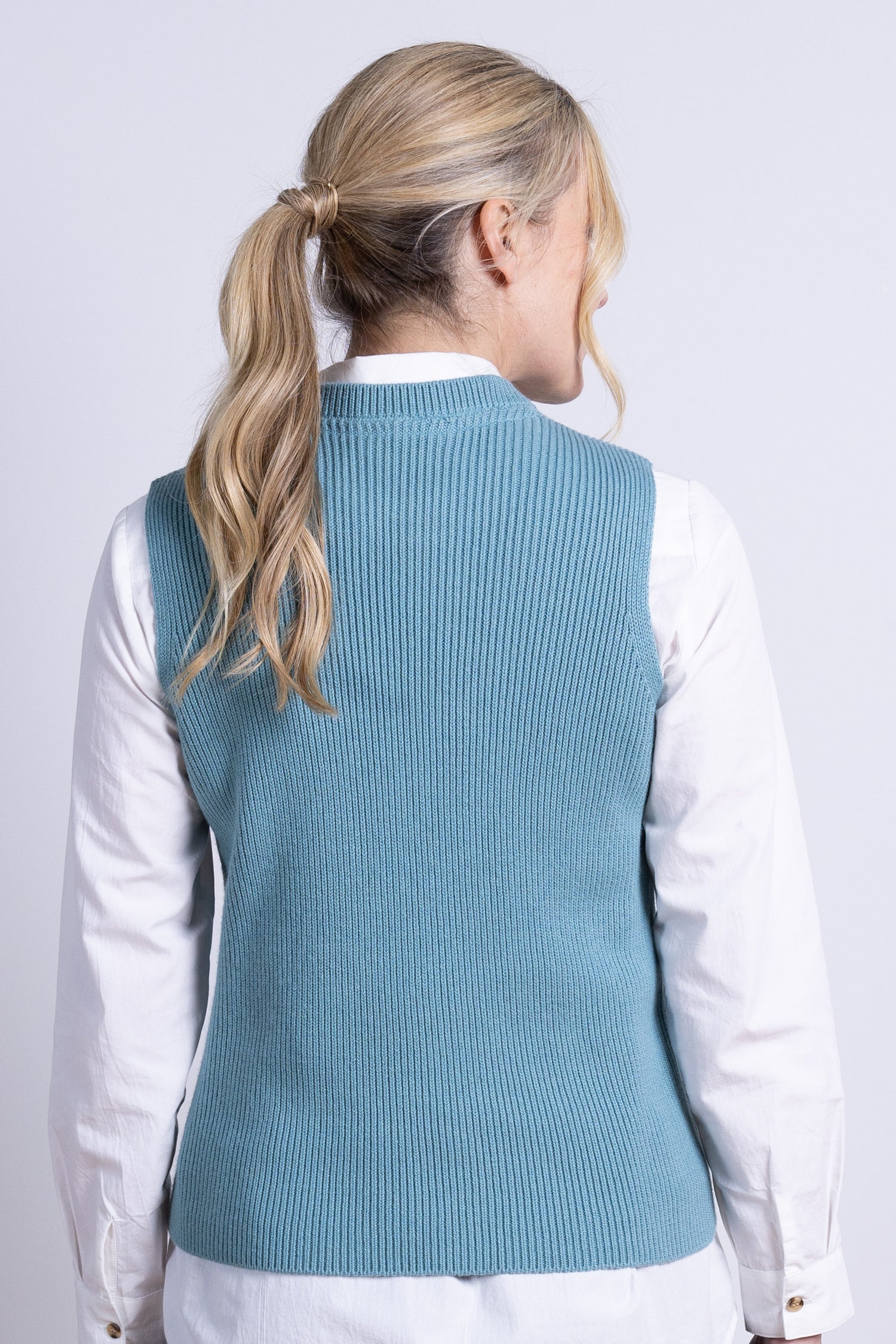 AW25 Knitted Vest - Arctic