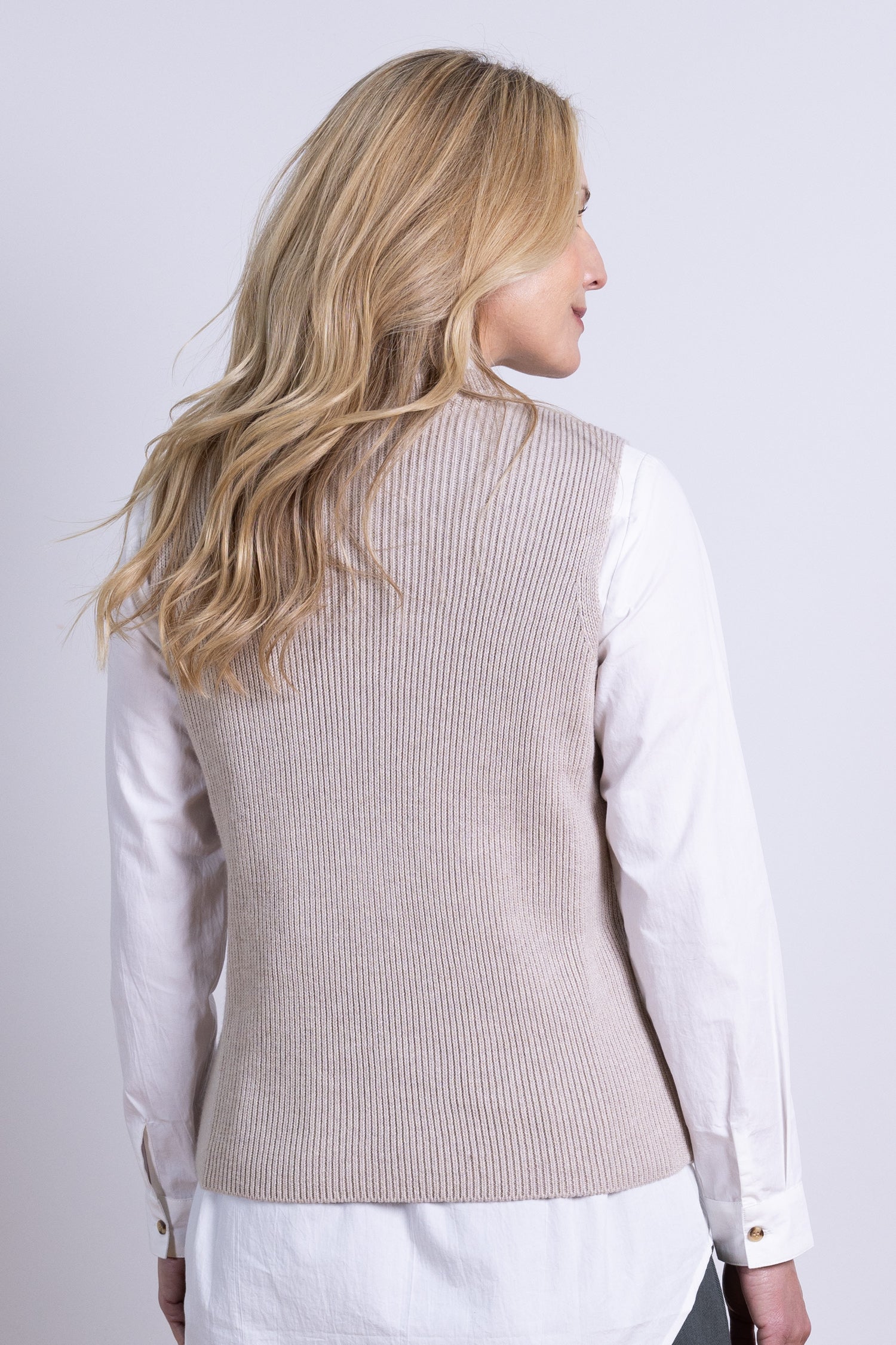 AW25 Knitted Vest - Sand