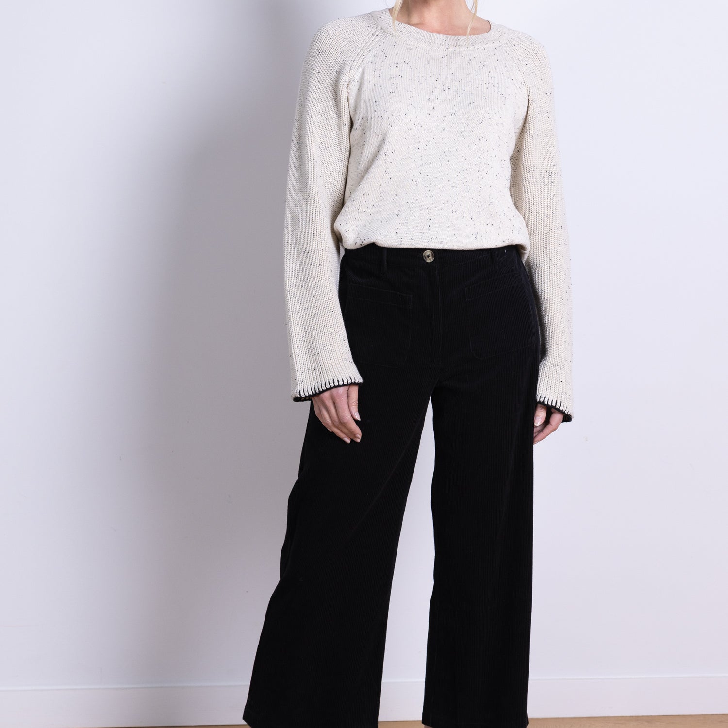 AW25 Pocket Cropped Trouser - black