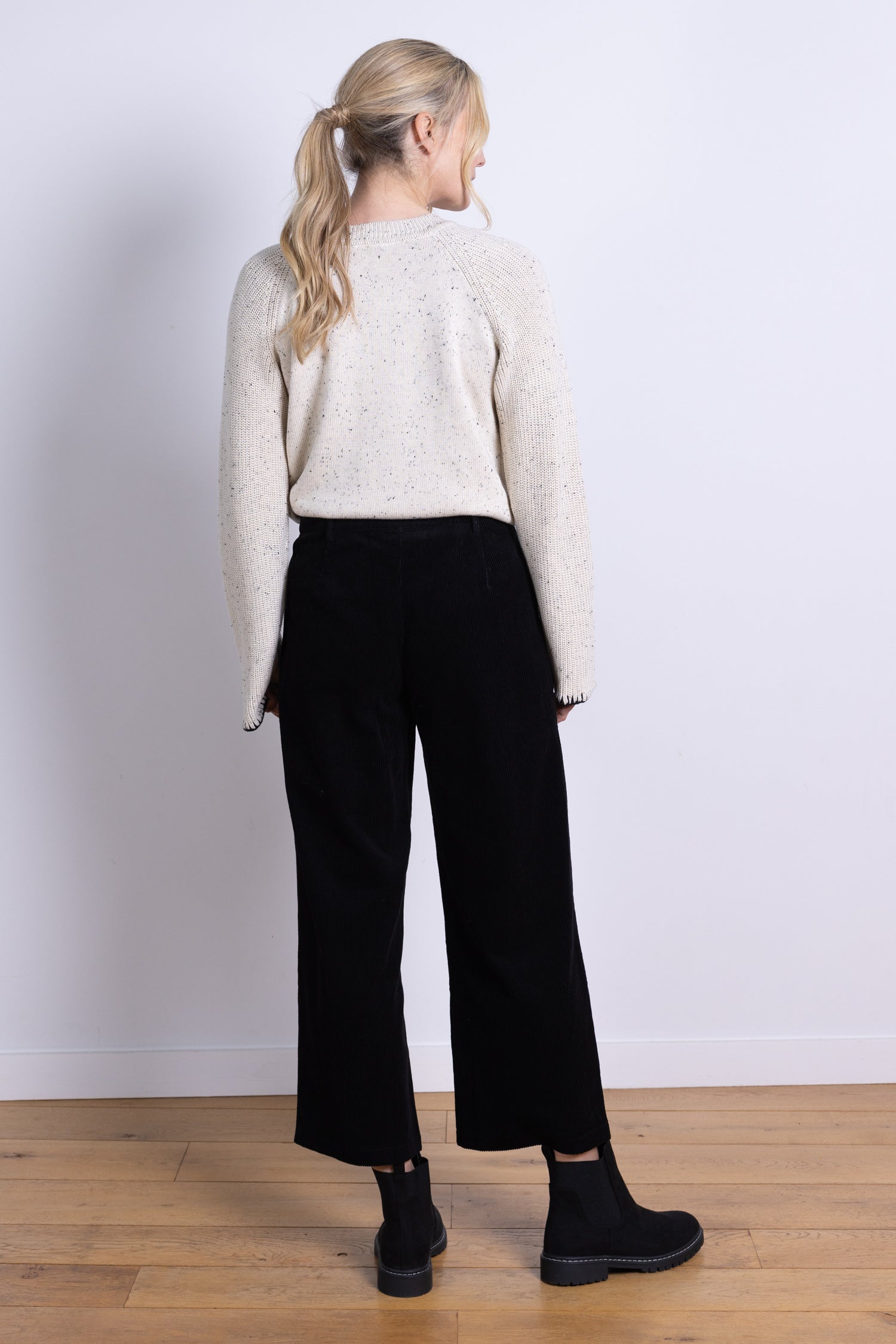 AW25 Pocket Cropped Trouser - black