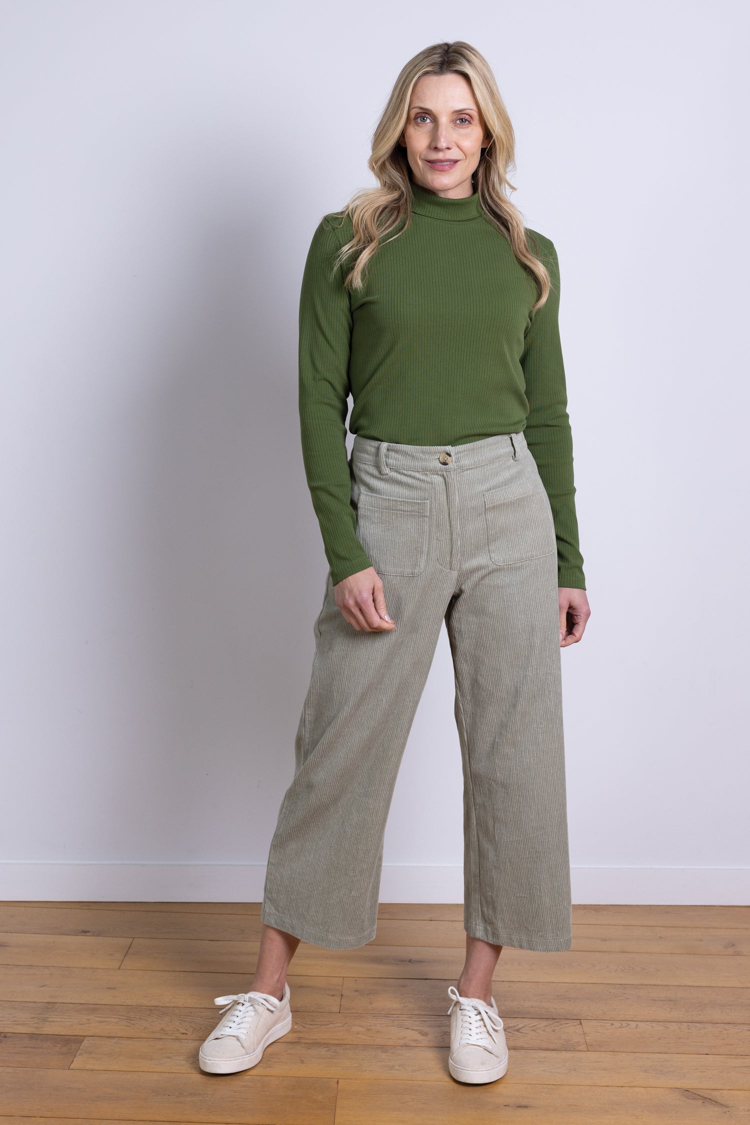 AW25 Pocket Cropped Trouser - Ecru