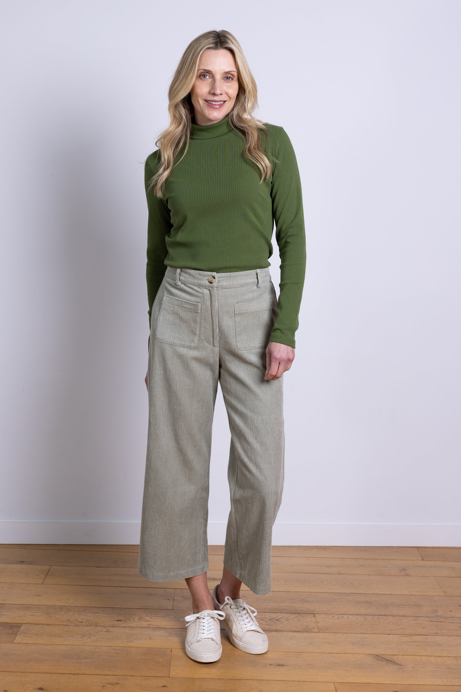 AW25 Pocket Cropped Trouser - Ecru