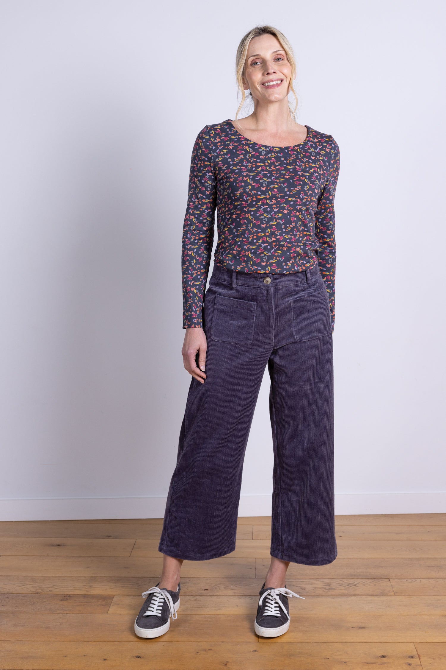 AW25 Pocket Cropped Trouser - Plum