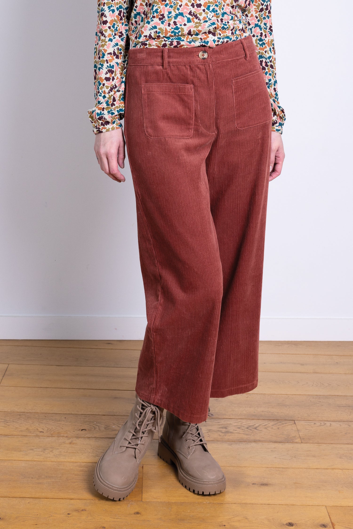 AW25 Pocket Cropped Trouser - Rose