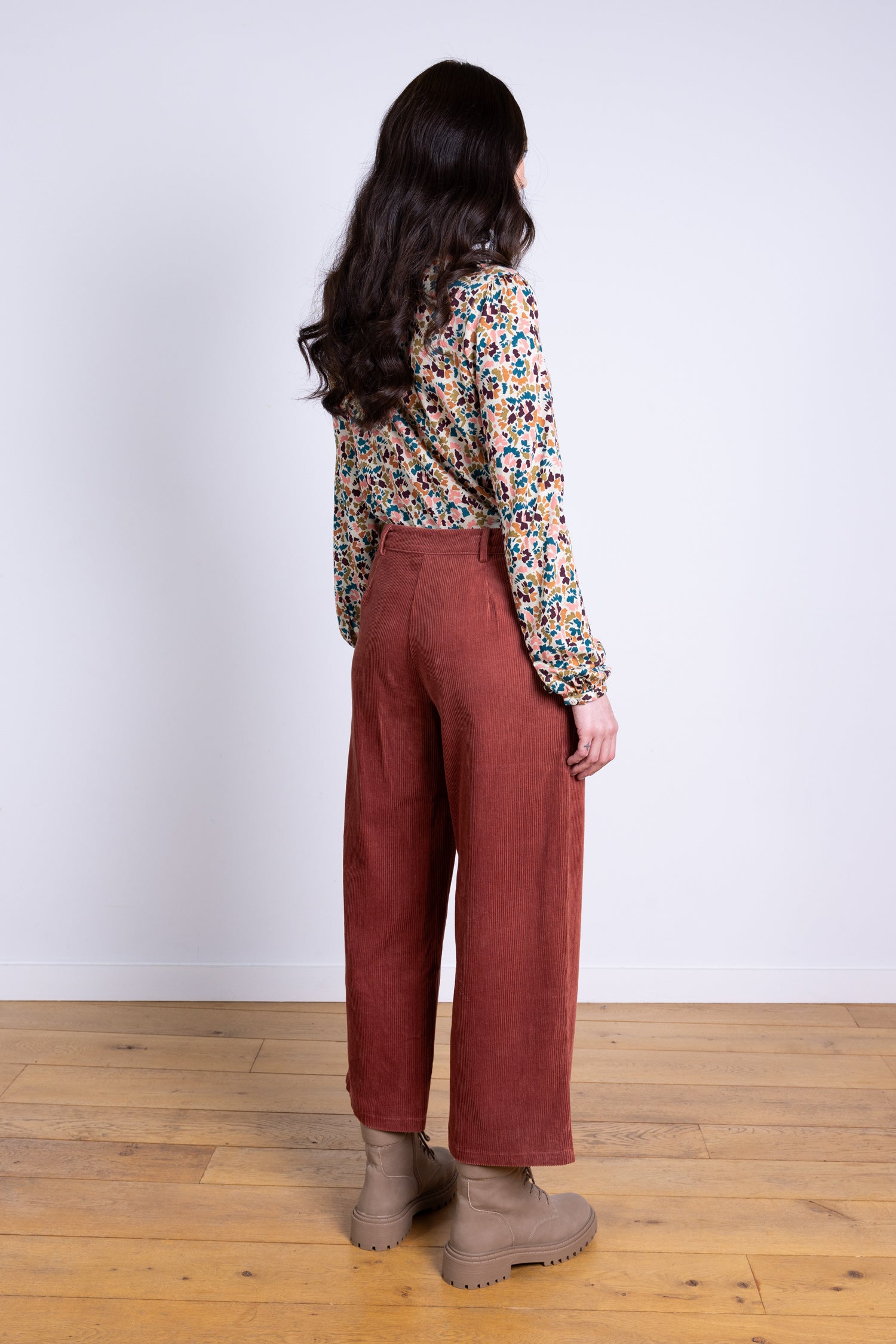 AW25 Pocket Cropped Trouser - Rose