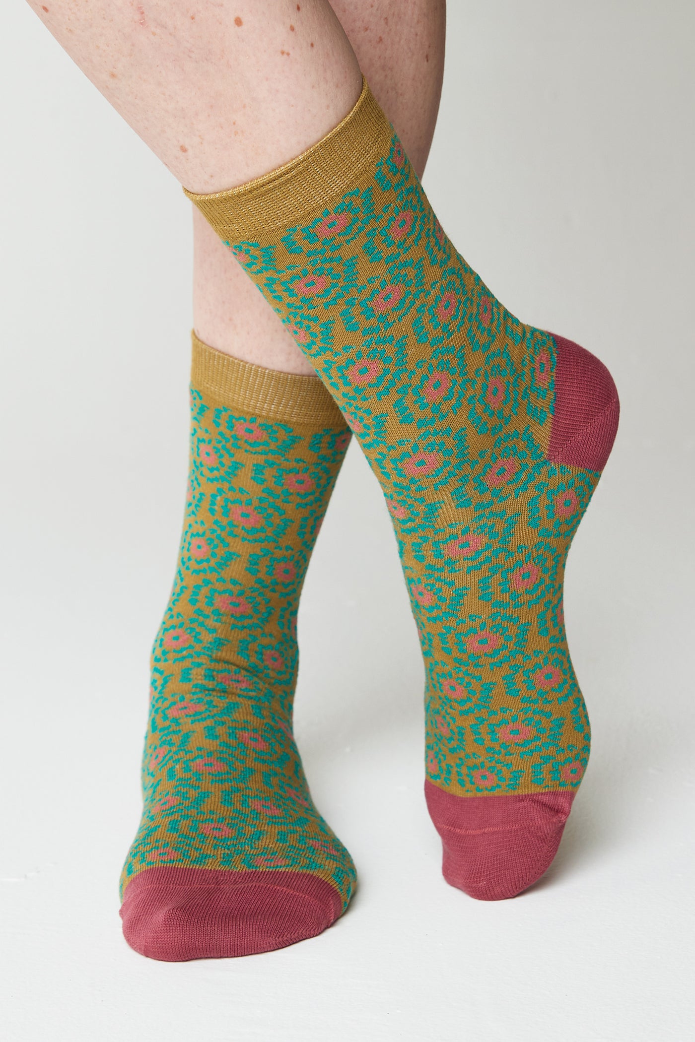 Petal Burst Bamboo Socks