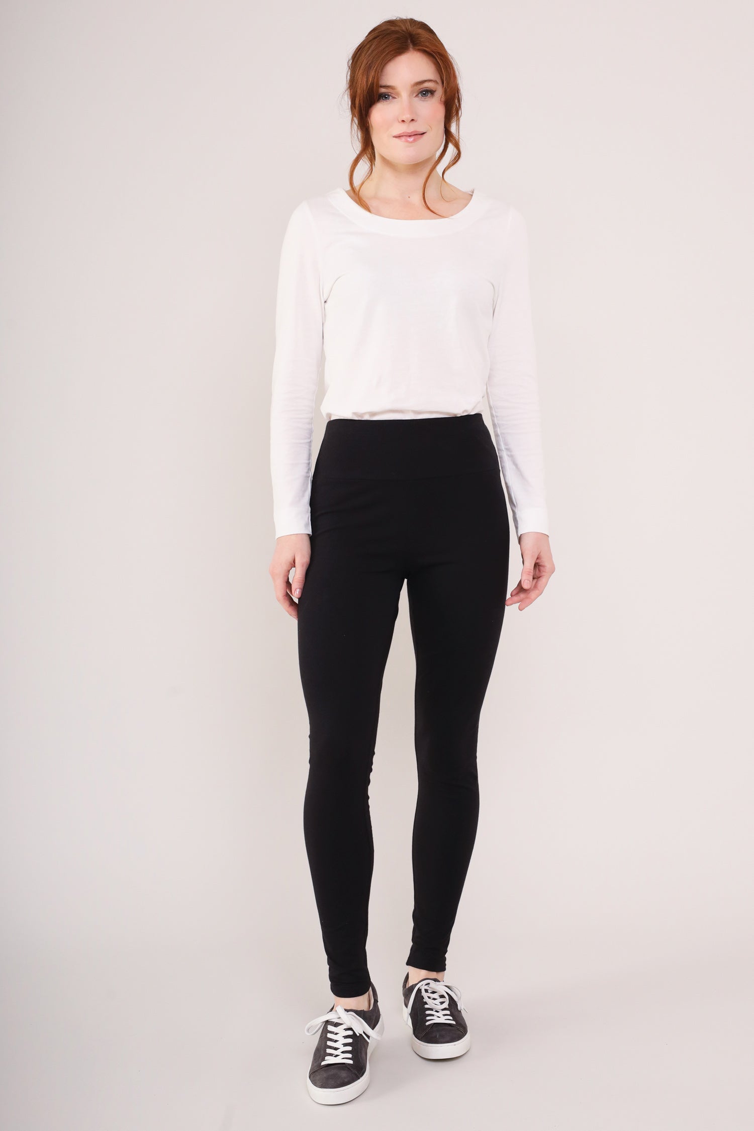 Black Colour GOTS Organic Cotton Legging - Front side 
