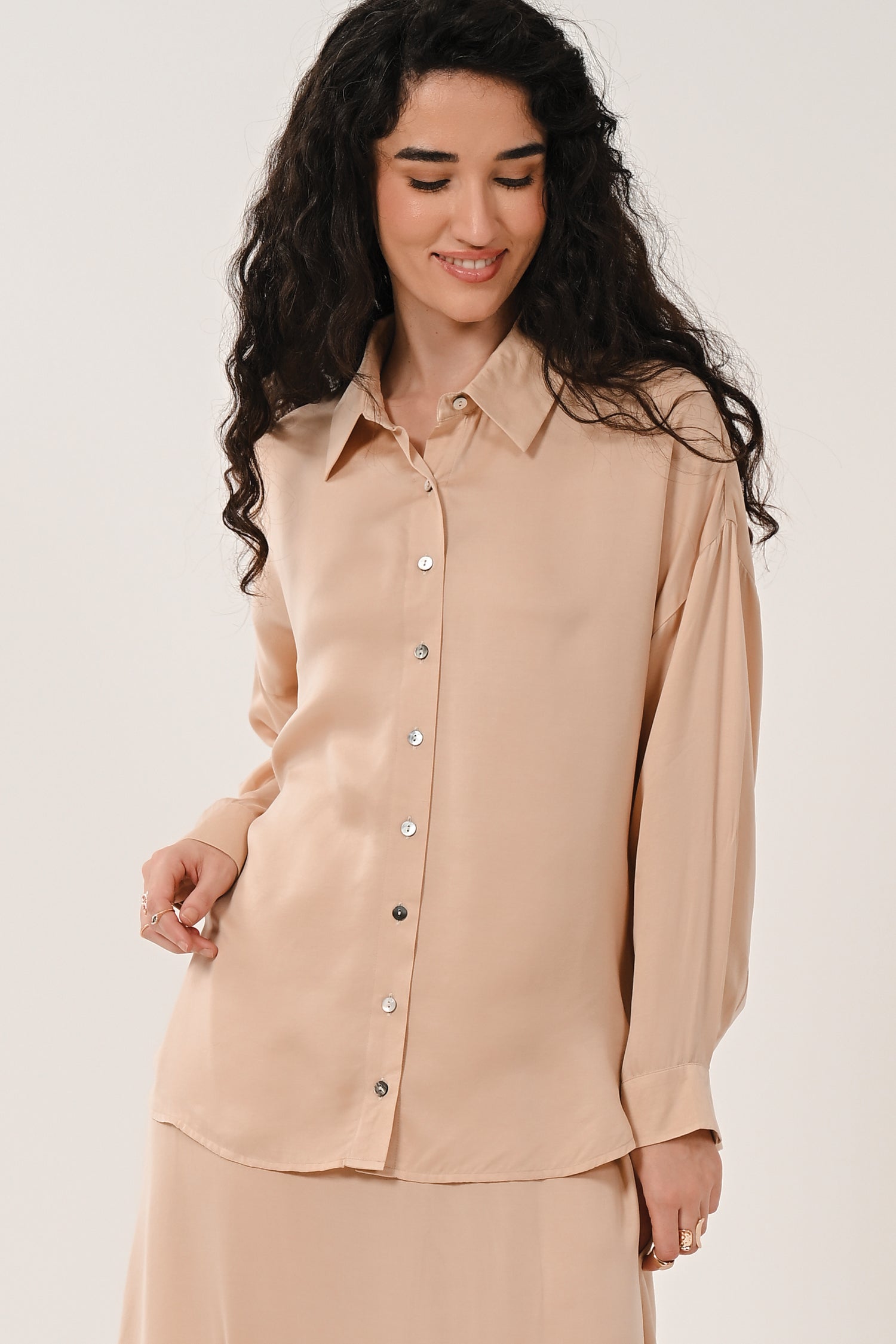 AW26 Oversized Satin Shirt - Champagne Gold