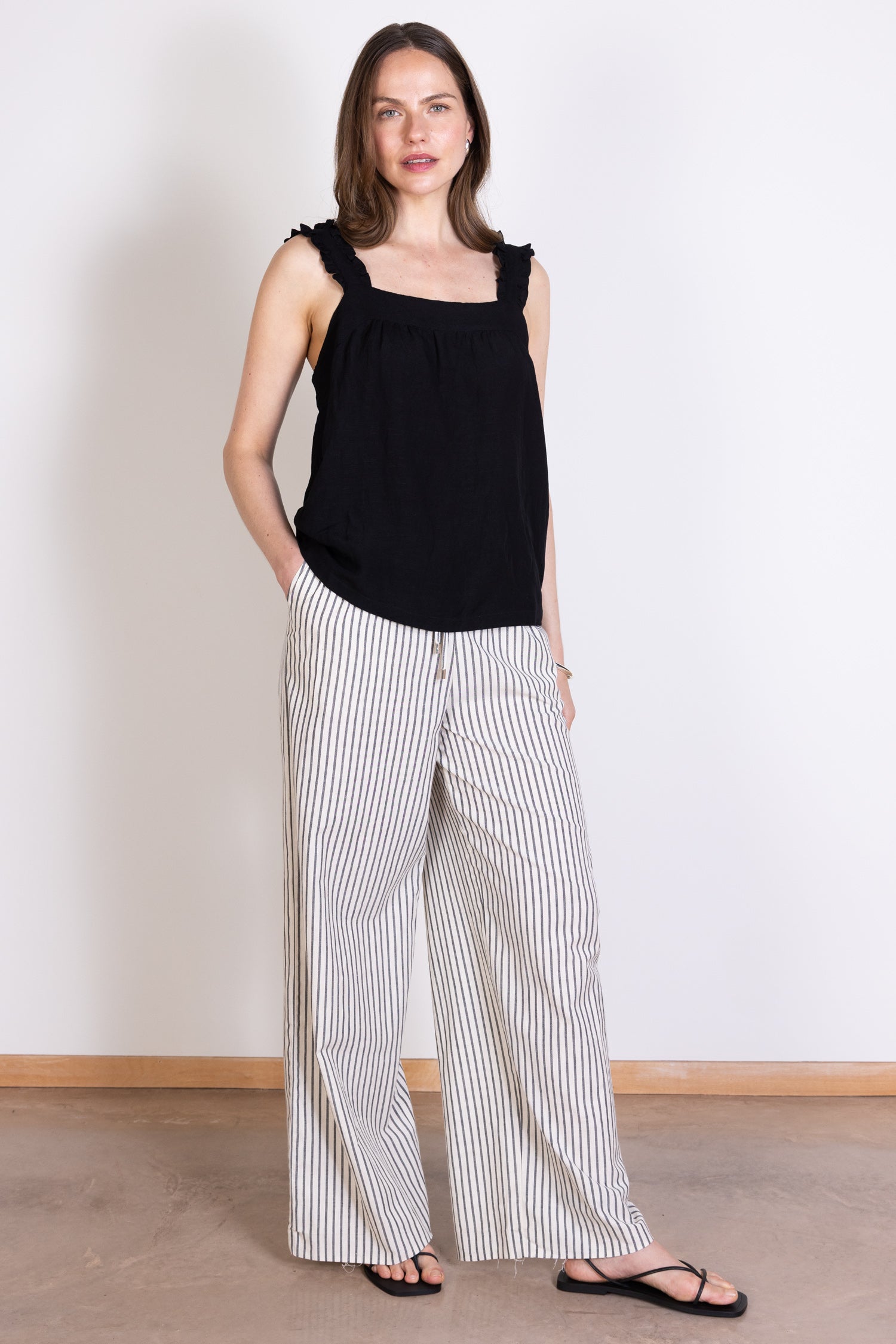 Saige Linen Frill Cami - Black