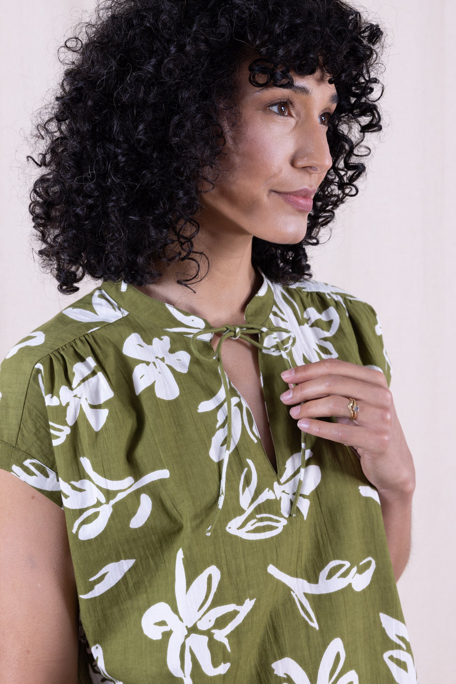 SS26 Cotton Poplin Tie Neck Top - Verdant