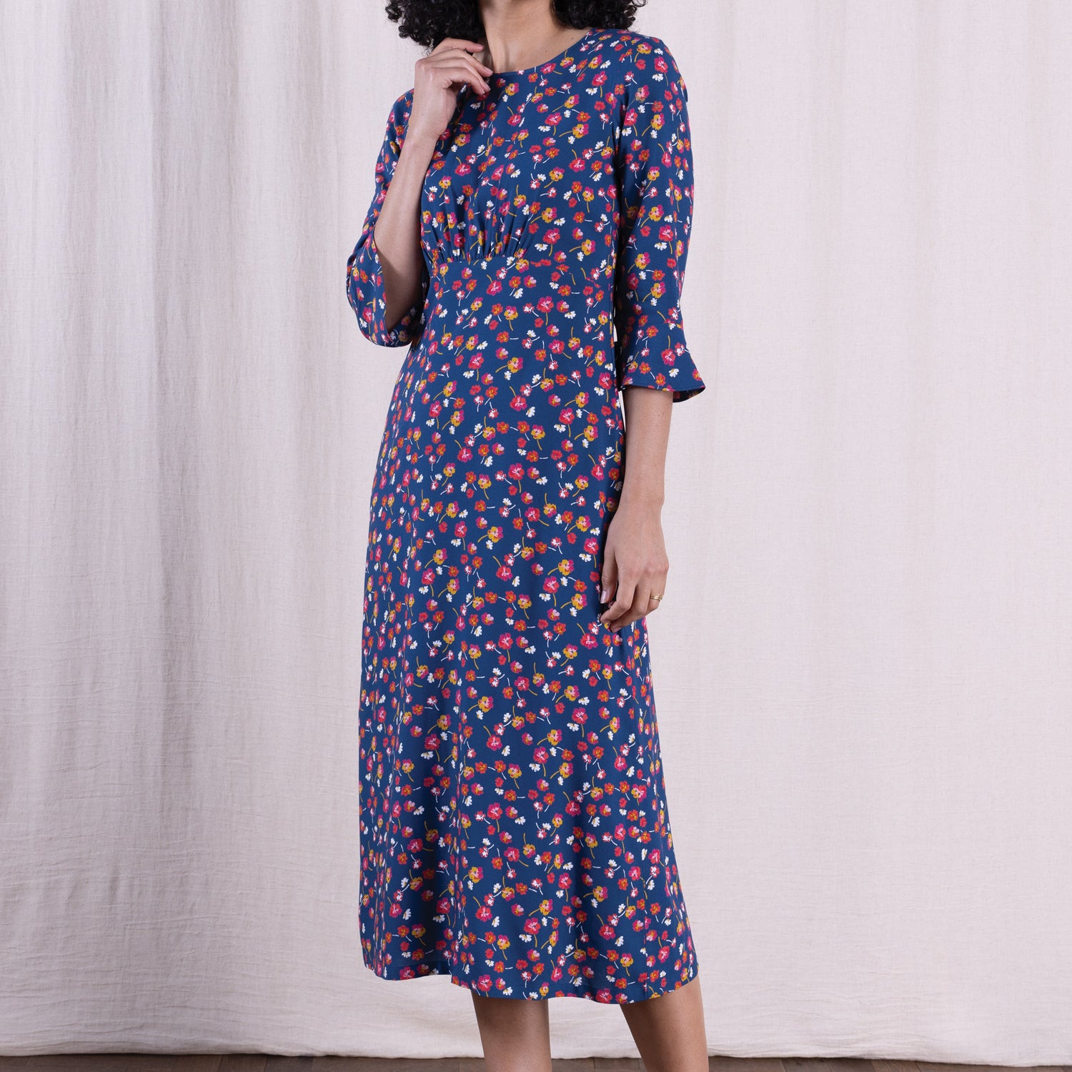 SS26 Viscose Fluted Sleeve Midi Tea Dress - Oxford