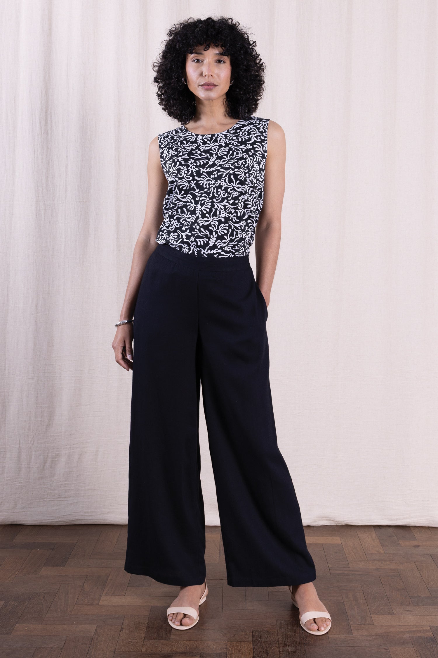 SS26 Linen Blend  Wide Leg Trouser - Black