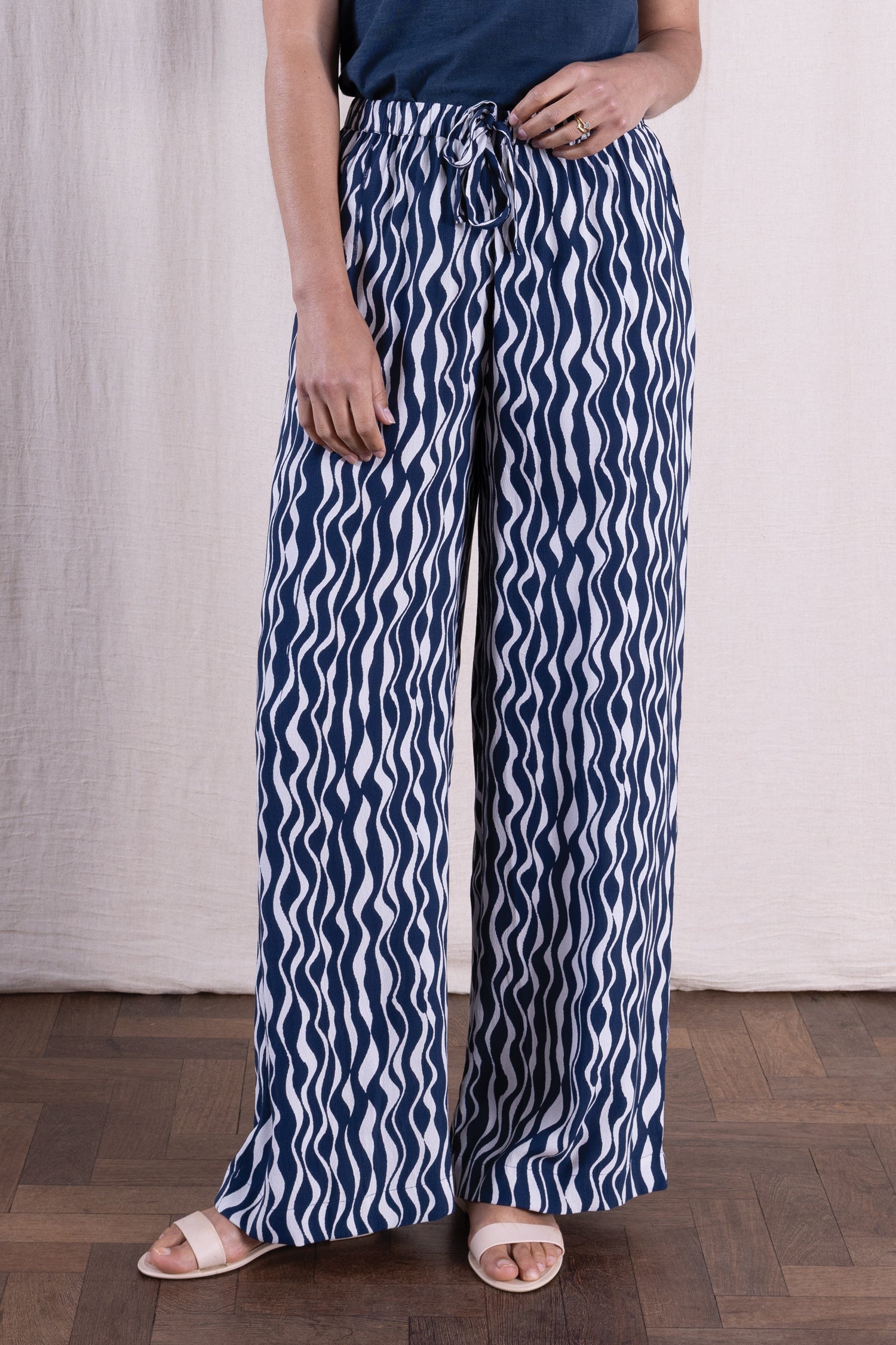 SS26 Wide Leg Trouser - Navy