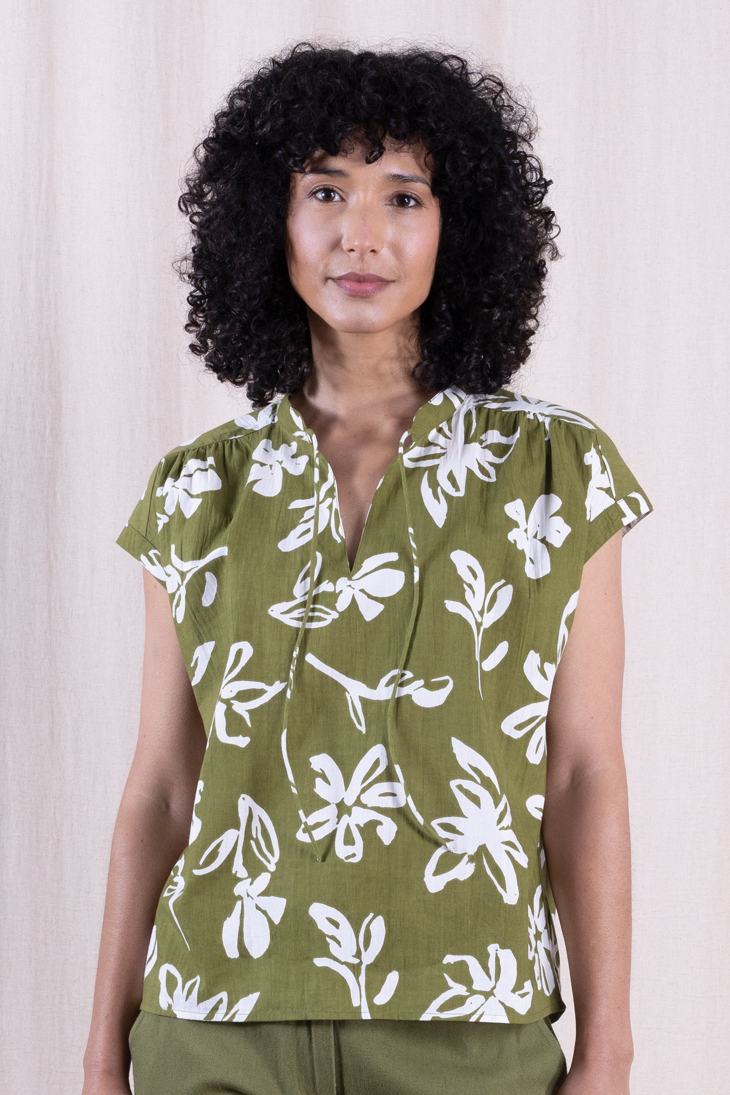 SS26 Cotton Poplin Tie Neck Top - Verdant
