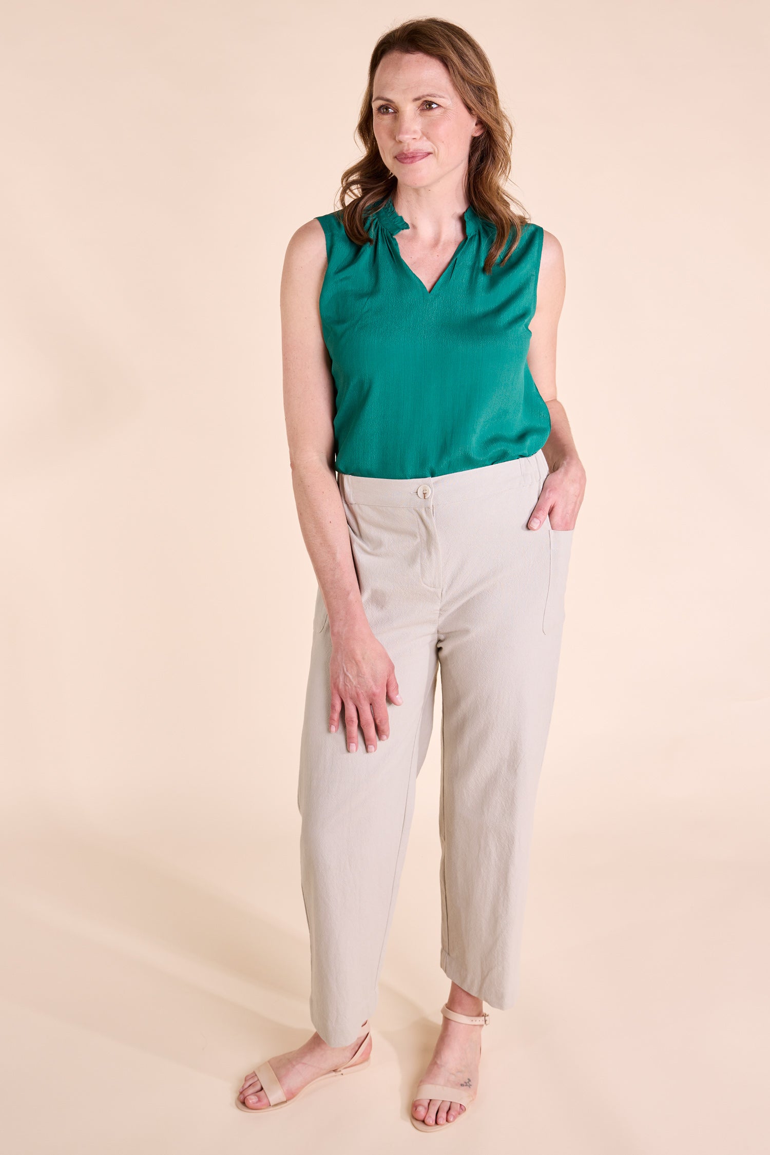 SS25 Cropped Trousers - Ecru