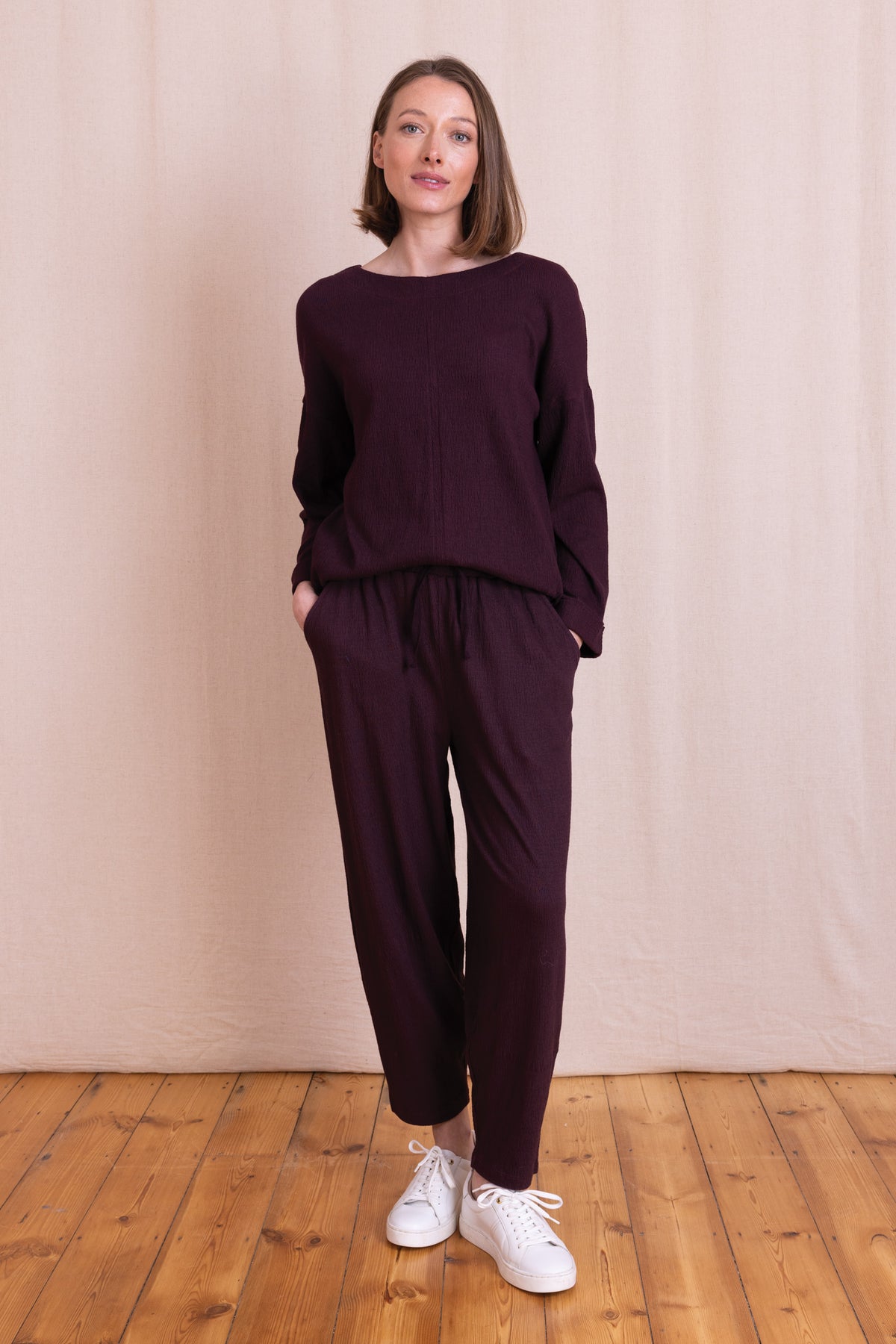 AW26 Textured Jersey Barrel Trousers - Burgundy