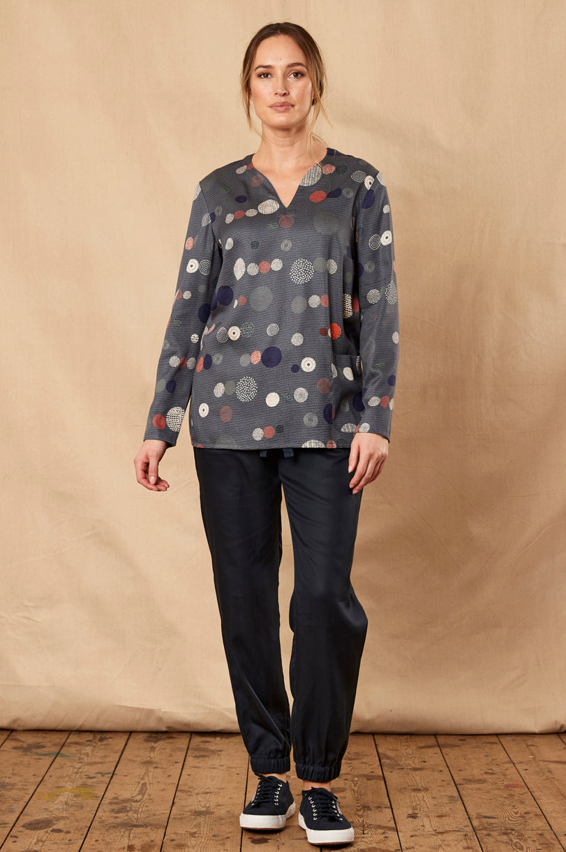 Cotton Orb Print Pocket Top